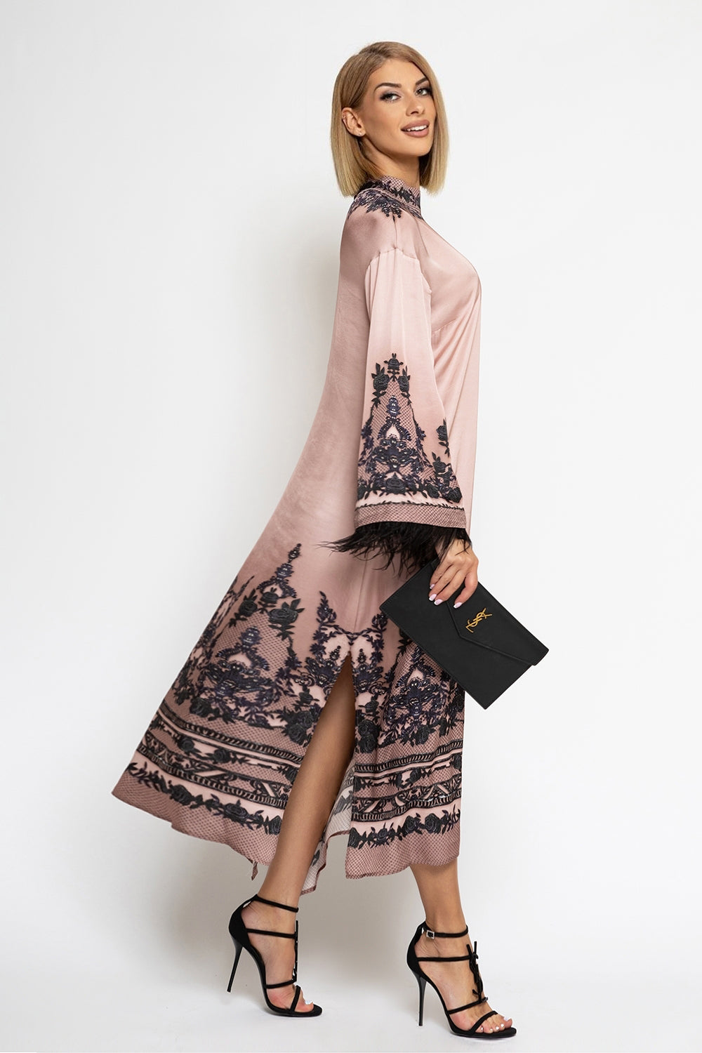 VISCOSE SATIN CAFTAN WITH FEATHERS - GRAFFITI POWDER