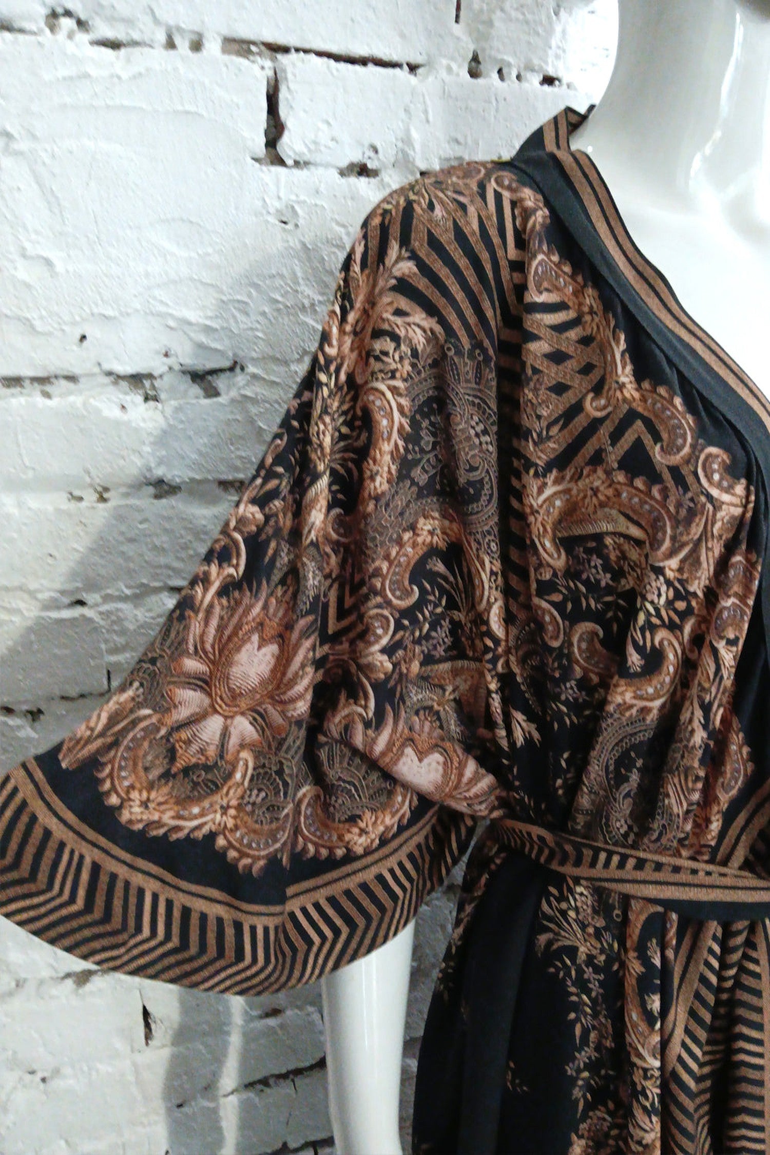 TWILL VISOSE KIMONO – GOLDEN STRIPES