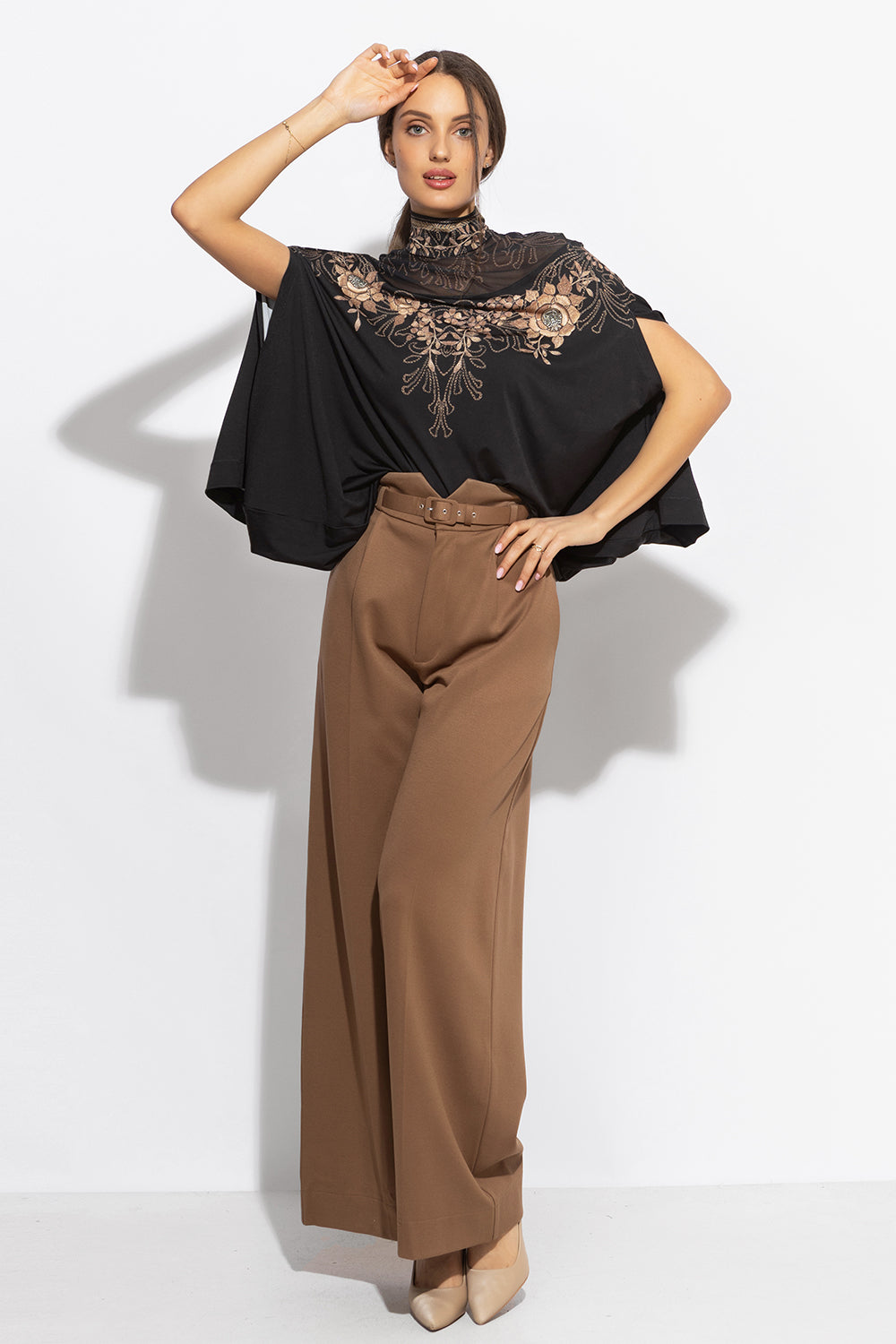 ШИРОКА ПРИЛЕП БЛУЗА С МРЕЖЕСТА ПЛАТКА - GOLDEN ROSES