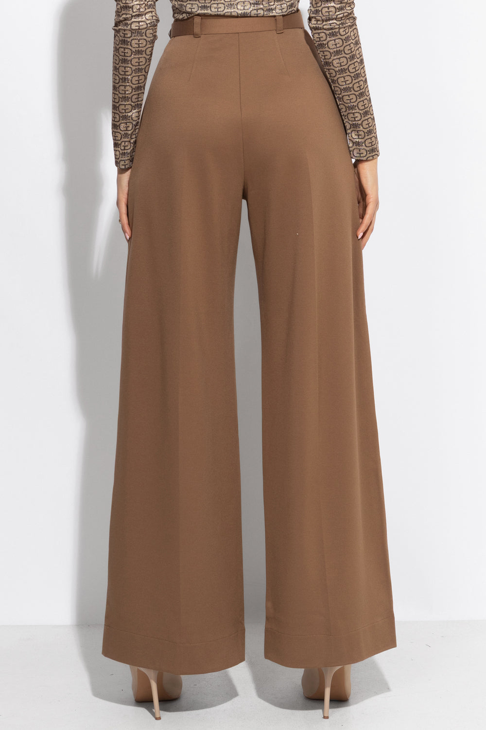VISCOSE BLEND HIGH-WAISTED BEIGE TROUSERS – ESSENTIALS JIORO ШИРОК ПАНТАЛОН ОТ ВИСКОЗА С ВИСОКА ТАЛИЯ В БЕЖОВО - ESSENTIAL JIORO