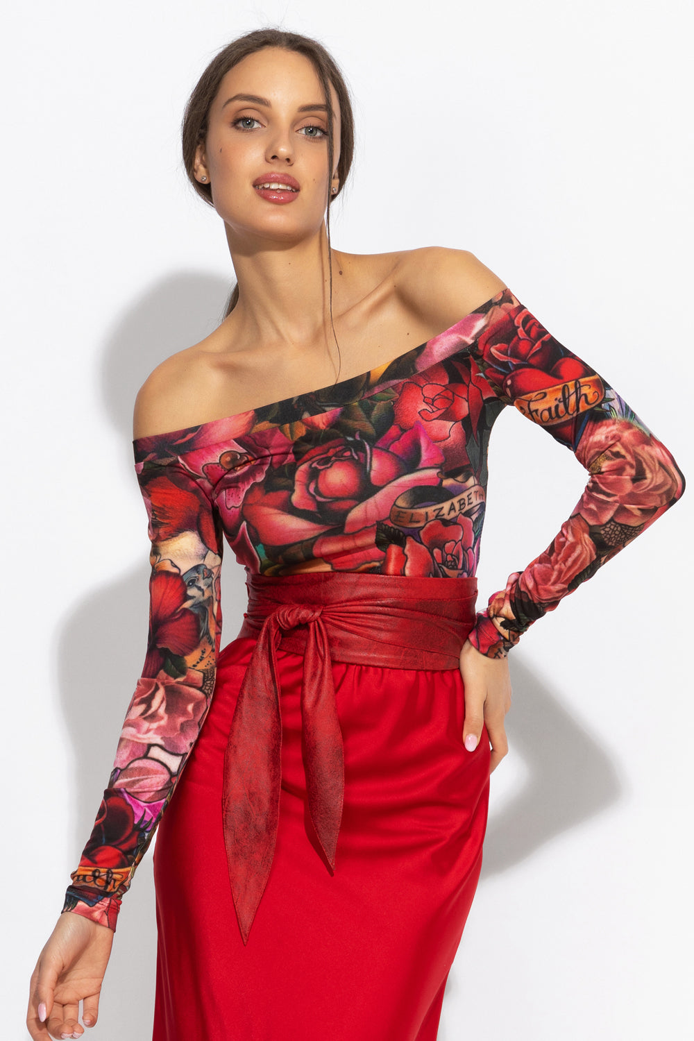 OFF-SHOULDER BLOUSE - TATTOO STAR JIORO БЛУЗА С ОТВОРЕНИ РАМЕНЕ - TATTOO STAR JIORO