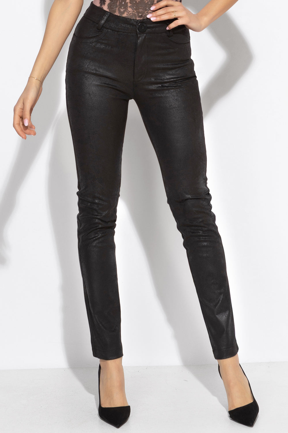 HIGH WAIST SLIM TROUSERS IN BLACK SUEDE - ESSENTIALS JIORO СЛИМ ПАНТАЛОН ОТ ВЕЛУР В ЧЕРНО - ESSENTIALS JIORO