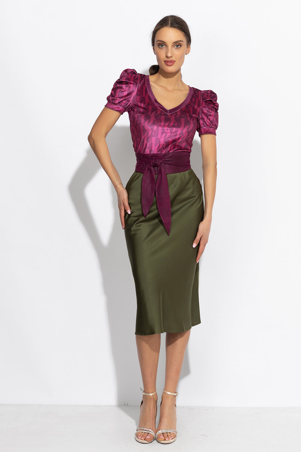 ПОЛА ОТ АЦЕТАТНА КОПРИНА В ЗЕЛЕНО - ESSENTIALS