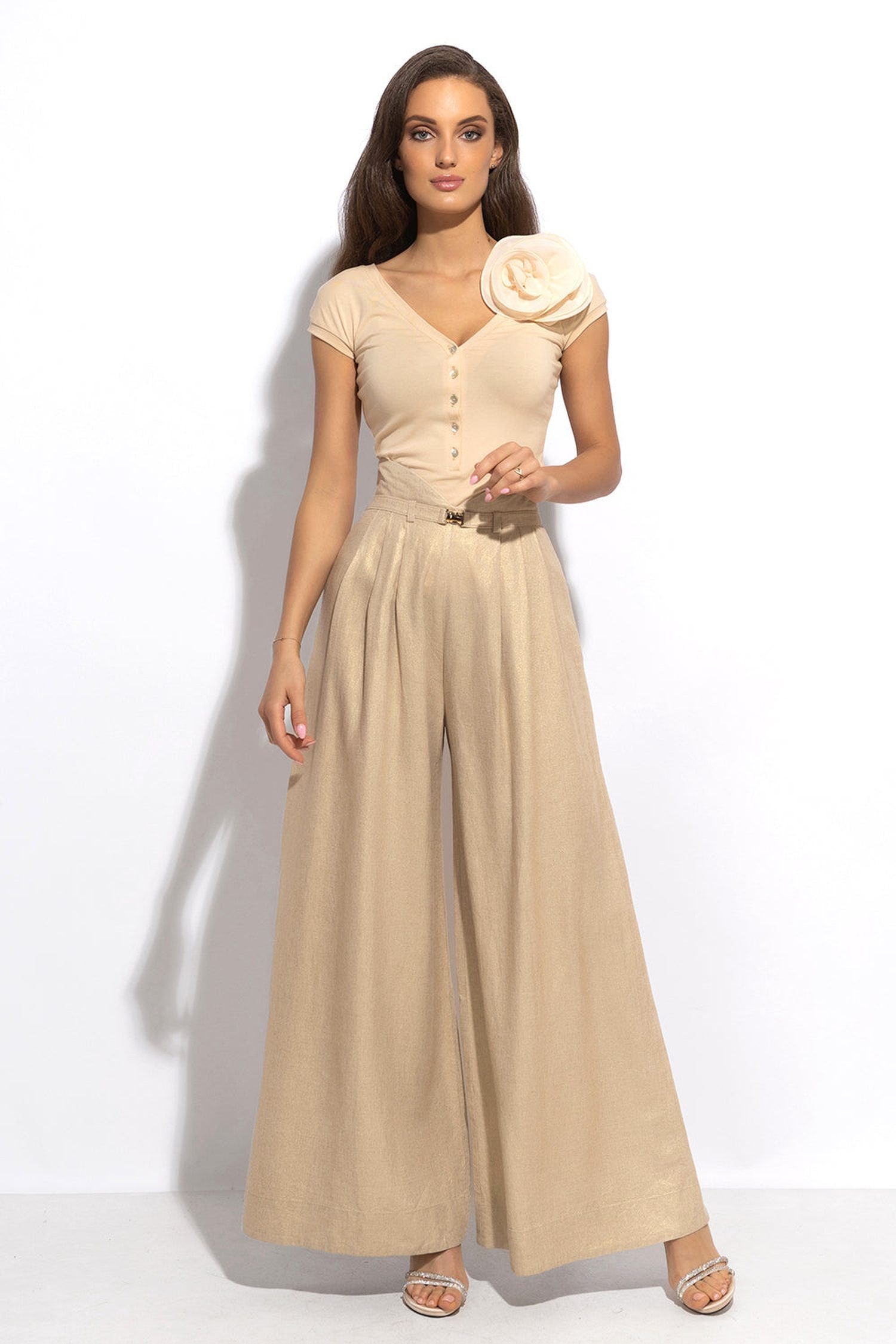 ПАНТАЛОН ОТ ЗЛАТИСТ ЛЕН С МНОГО ШИРОКИ КРАЧОЛИ И ВИСОКА ТАЛИЯ - ESSENTIALS