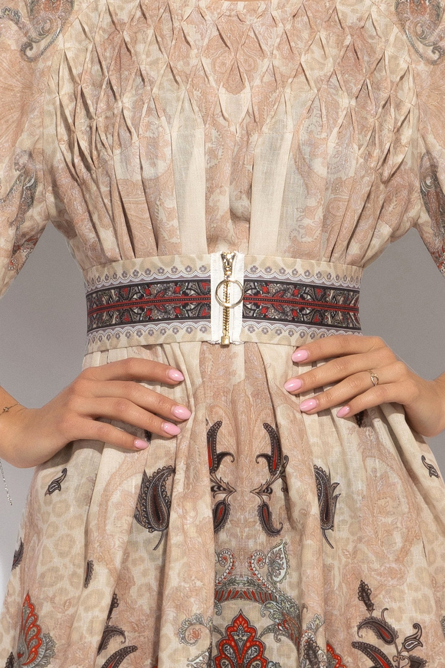 WIDE STRETCH BELT WITH ZIP – PAISLEY BEIGE