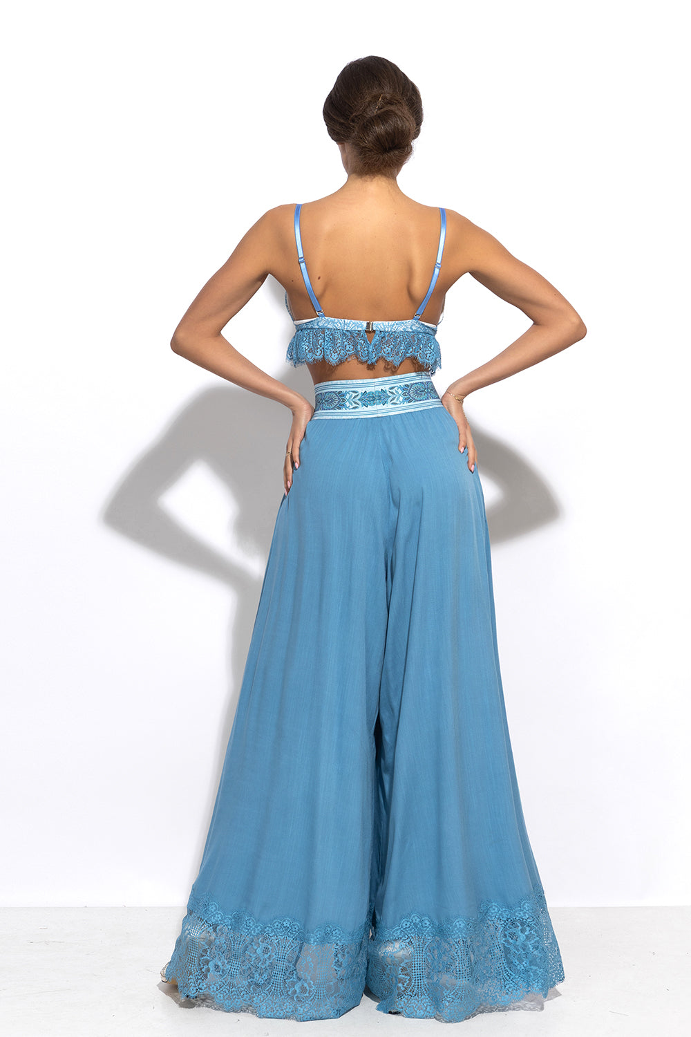 BLUE LACE TOP - ESSENTIALS