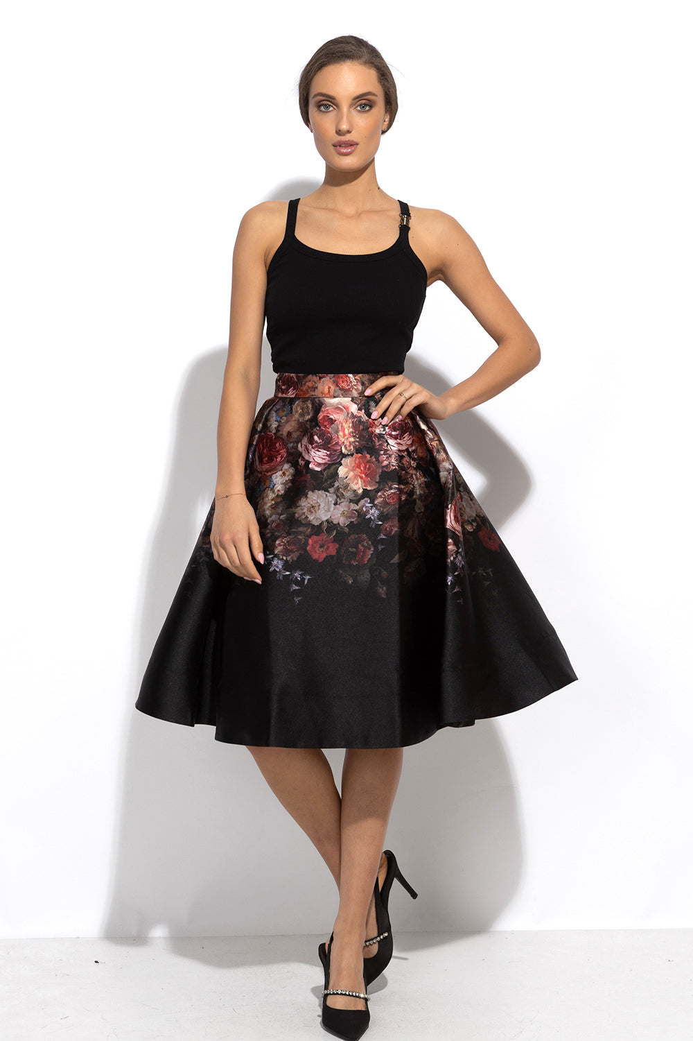 РАЗКРОЕНА ПОЛА - VINTAGE FLOWERS