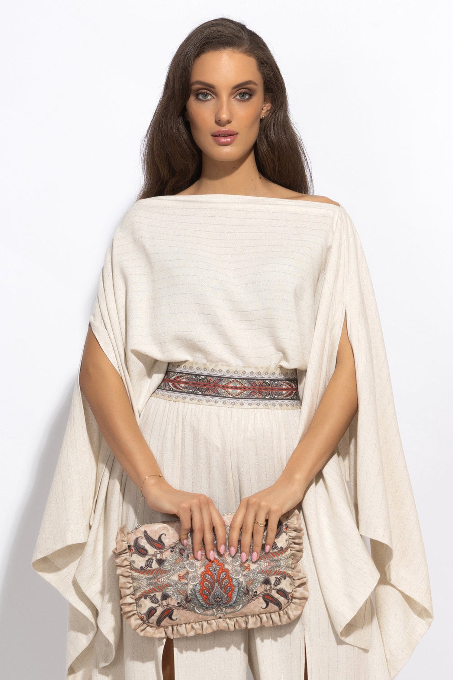 RELAXED VISCOSE-LINEN TUNIC WITH SIDE SLITS IN ECRU STRIPED - ESSENTIALS JIORO СВОБОДНА ТУНИКА В ЕКРЮ РАЙЕ ОТ ВИСКОЗА И ЛЕН СЪС СТРАНИЧНИ ЦЕПКИ - ESSENTIALS JIORO