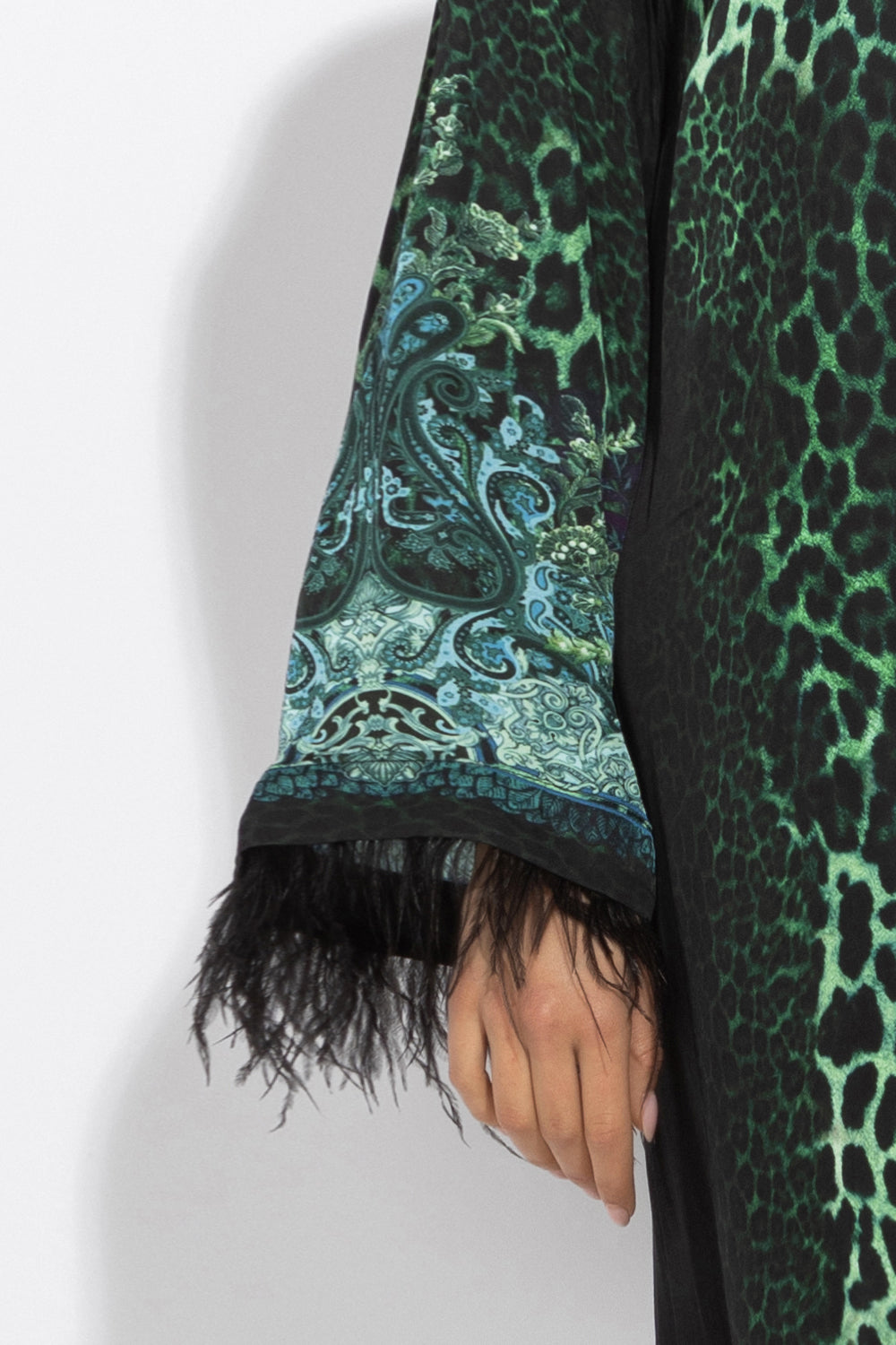 КАФТАН ОТ ВИСКОЗА С ПЕРА - LEO NEON GREEN