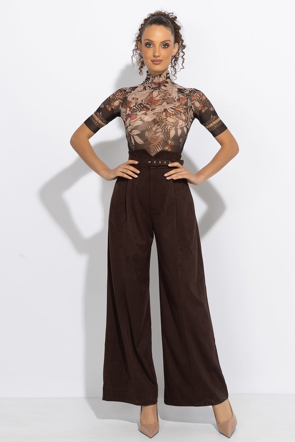 HIGH-WAISTED WIDE-LEG PANTS IN SUEDE-EFFECT DARK BROWN - ESSENTIALS JIORO ПАНТАЛОН С ВИСОКА ТАЛИЯ И ШИРОКИ КРАЧОЛИ С ЕФЕКТ НА ВЕЛУР В КАФЯВО - ESSENTIALS JIORO