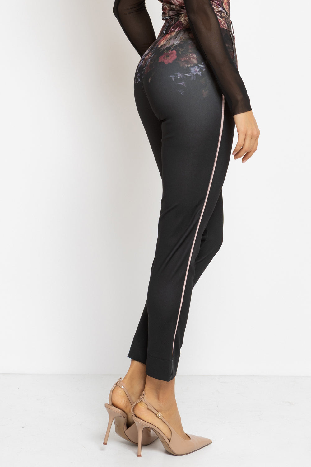 КЛАСИЧЕСКИ ПАНТАЛОН - VINTAGE FLOWERS