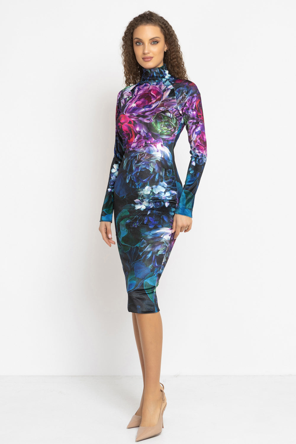 LONG SLEEVES VELVET DRESS - PEONIES JIORO ВТАЛЕНА РОКЛЯ ОТ КАДИФЕ - PEONIES JIORO