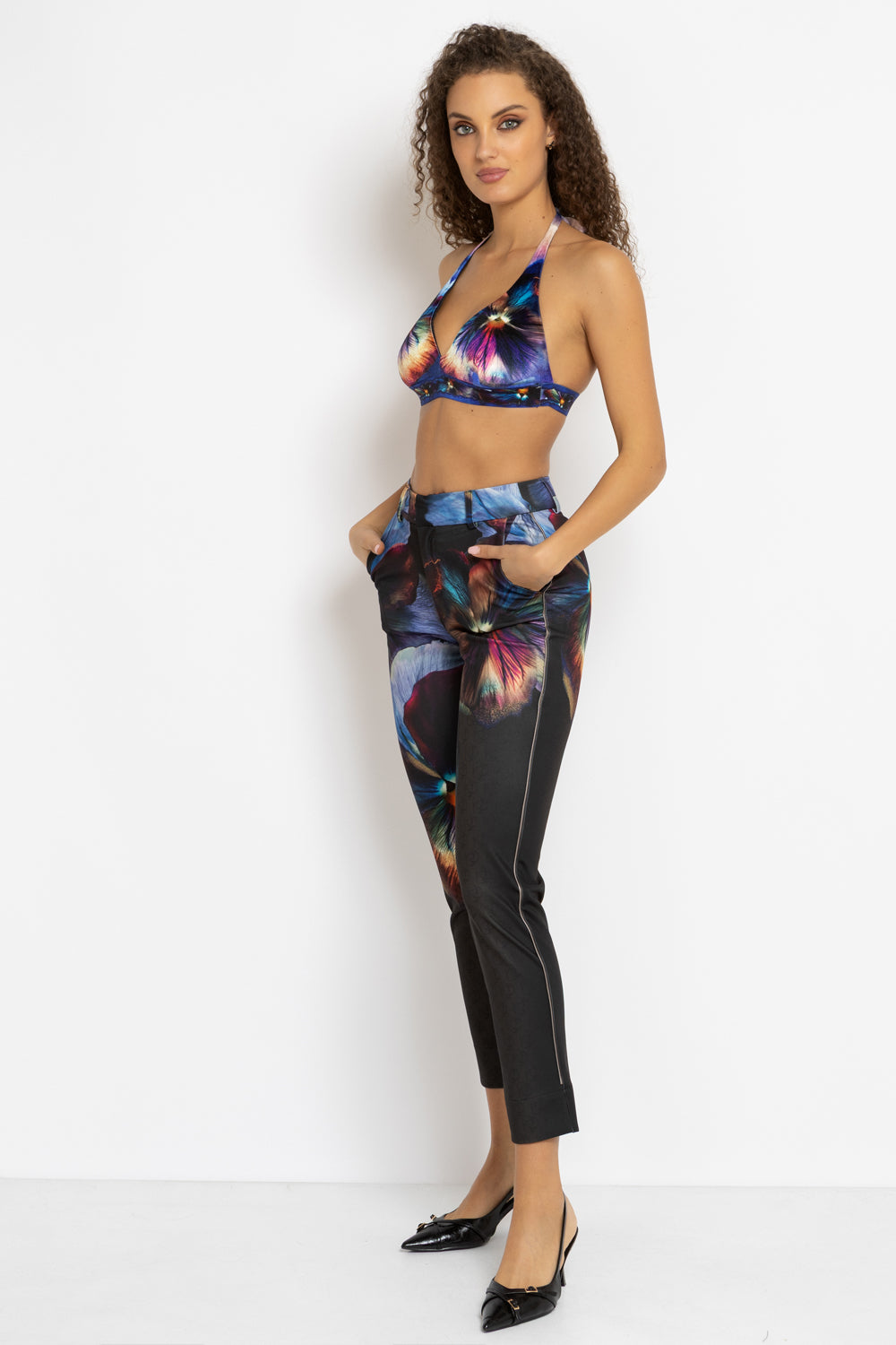 TRIANGLE VELVET TOP - VIOLET JIORO ГОРНИЩЕ НА БАНСКИ ТИП ТРИЪГЪЛНИК ОТ ПЛЮШ - VIOLET JIORO