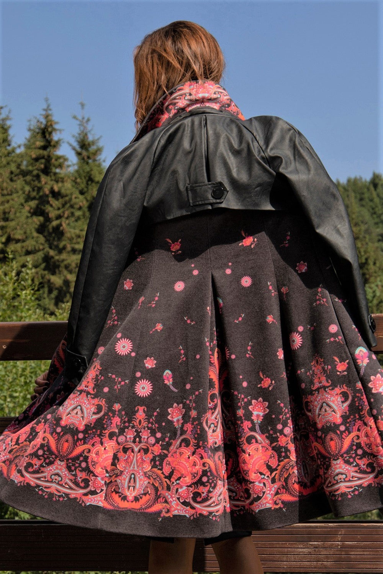 TRENCH COAT WITH LEATHER SLEEVES - FUCHSIA DOTS JIORO ТРЕНЧ ПАЛТО С КОЖЕНИ РЪКАВИ - FUCHSIA DOTS