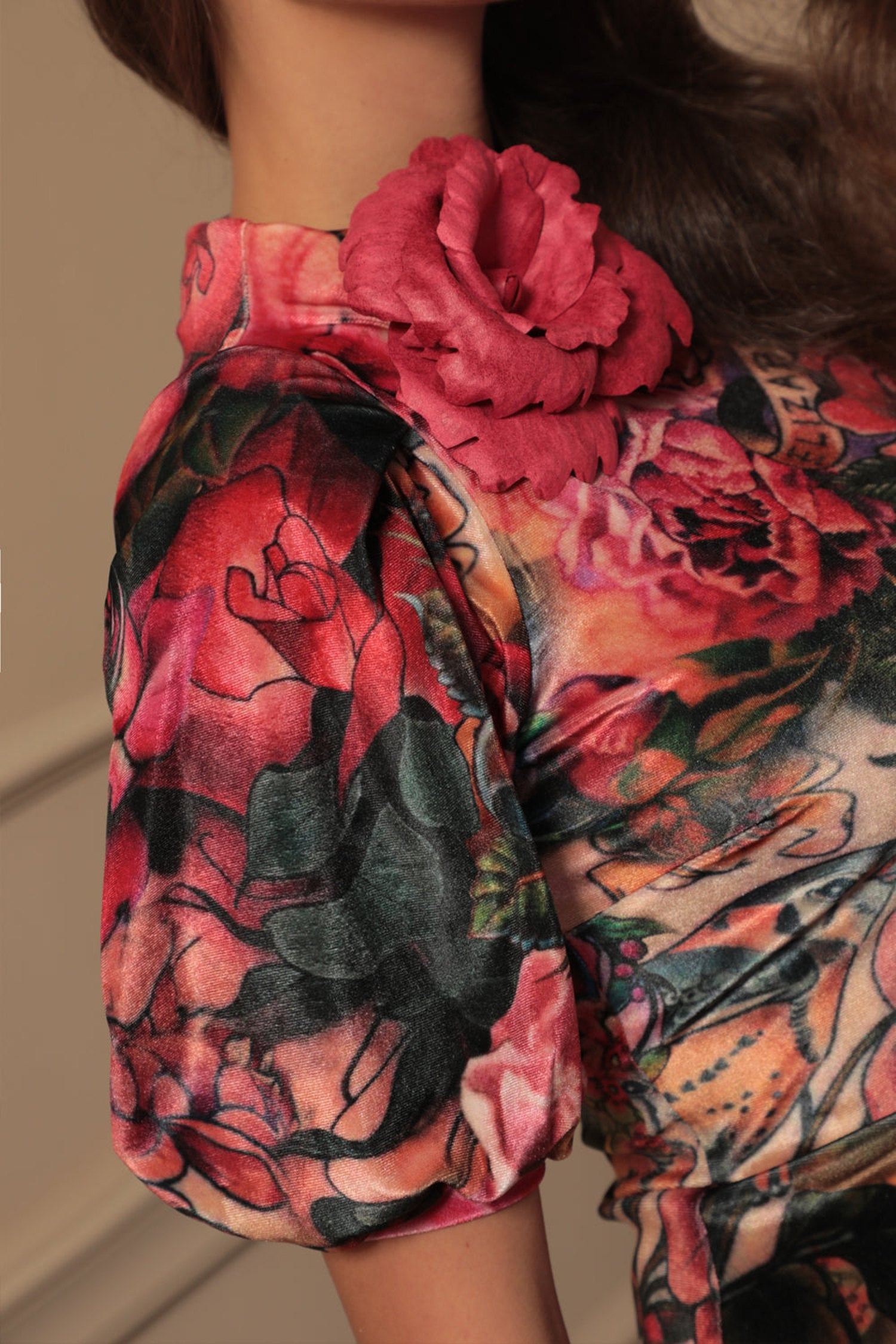 MEDIUM SUEDE-LOOK CYCLAMEN ROSE BROOCH