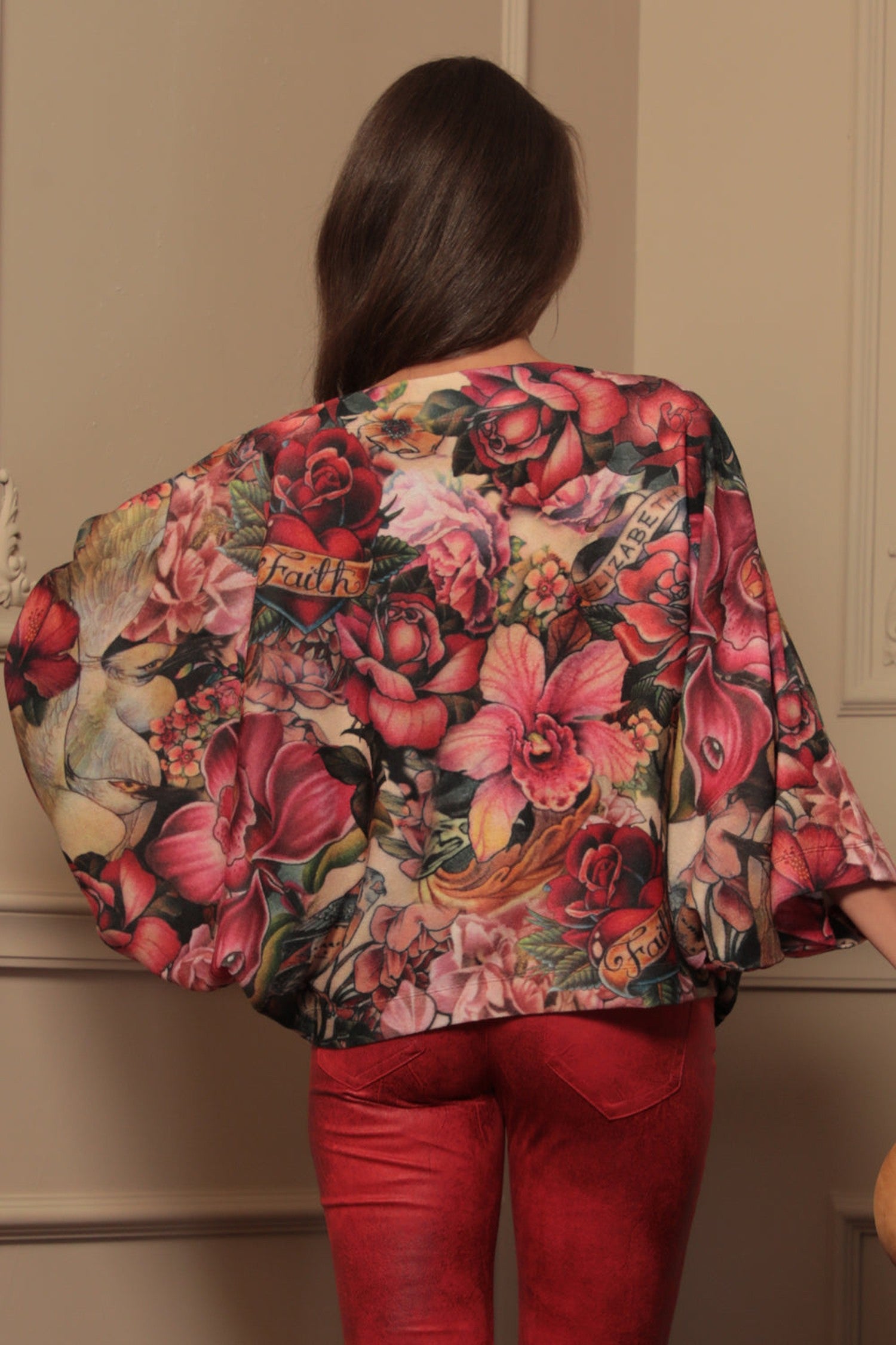 СВОБОДНА БЛУЗА С ПРИЛЕП РЪКАВ - TATTOO STAR