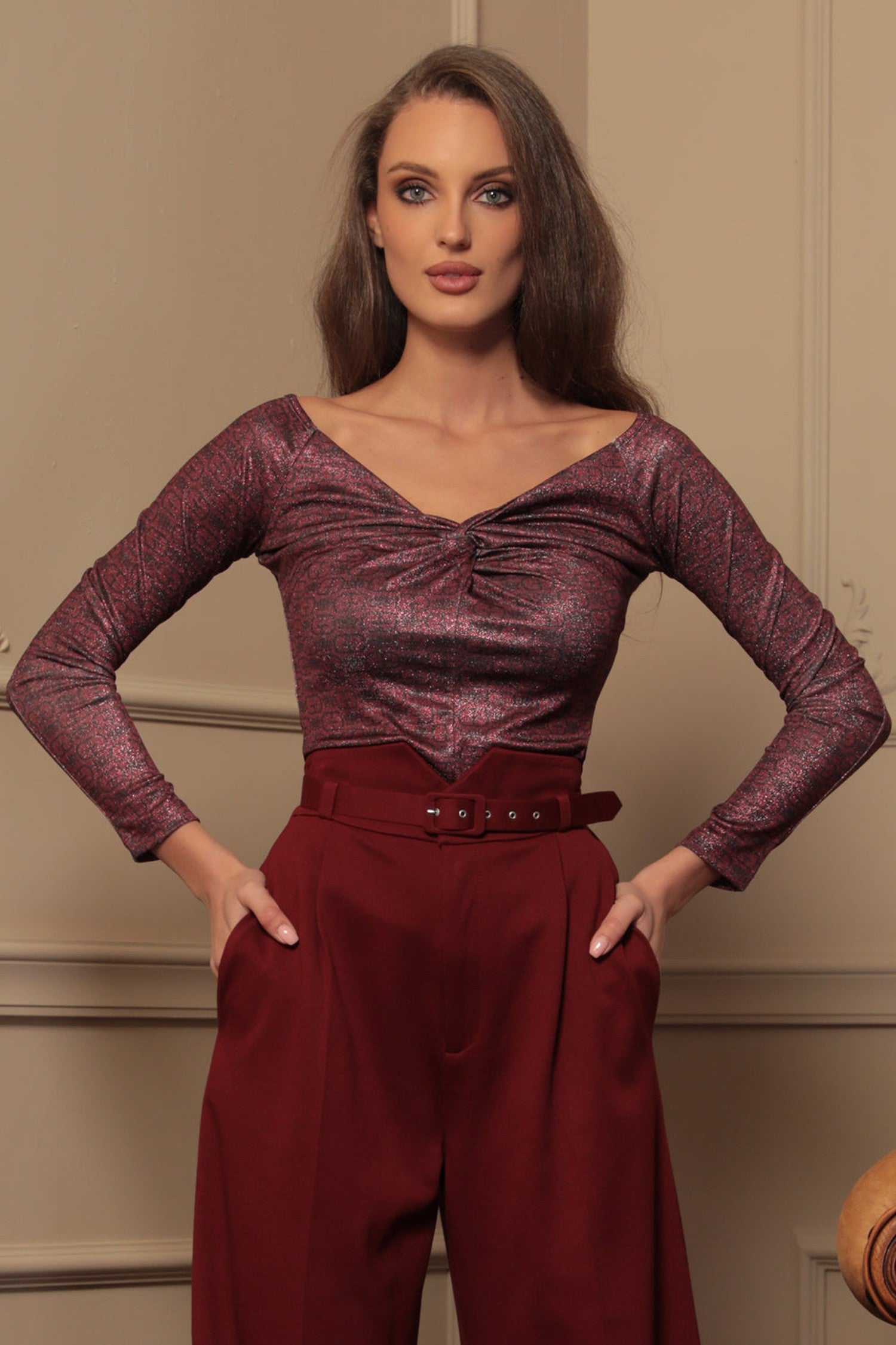 КОЛАН В БОРДО - ESSENTIALS