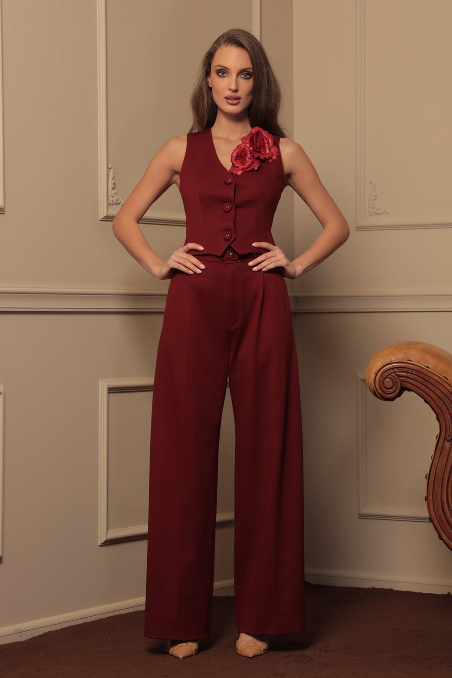 ЕЛЕК ОТ ВИСКОЗА В БОРДО - ESSENTIALS