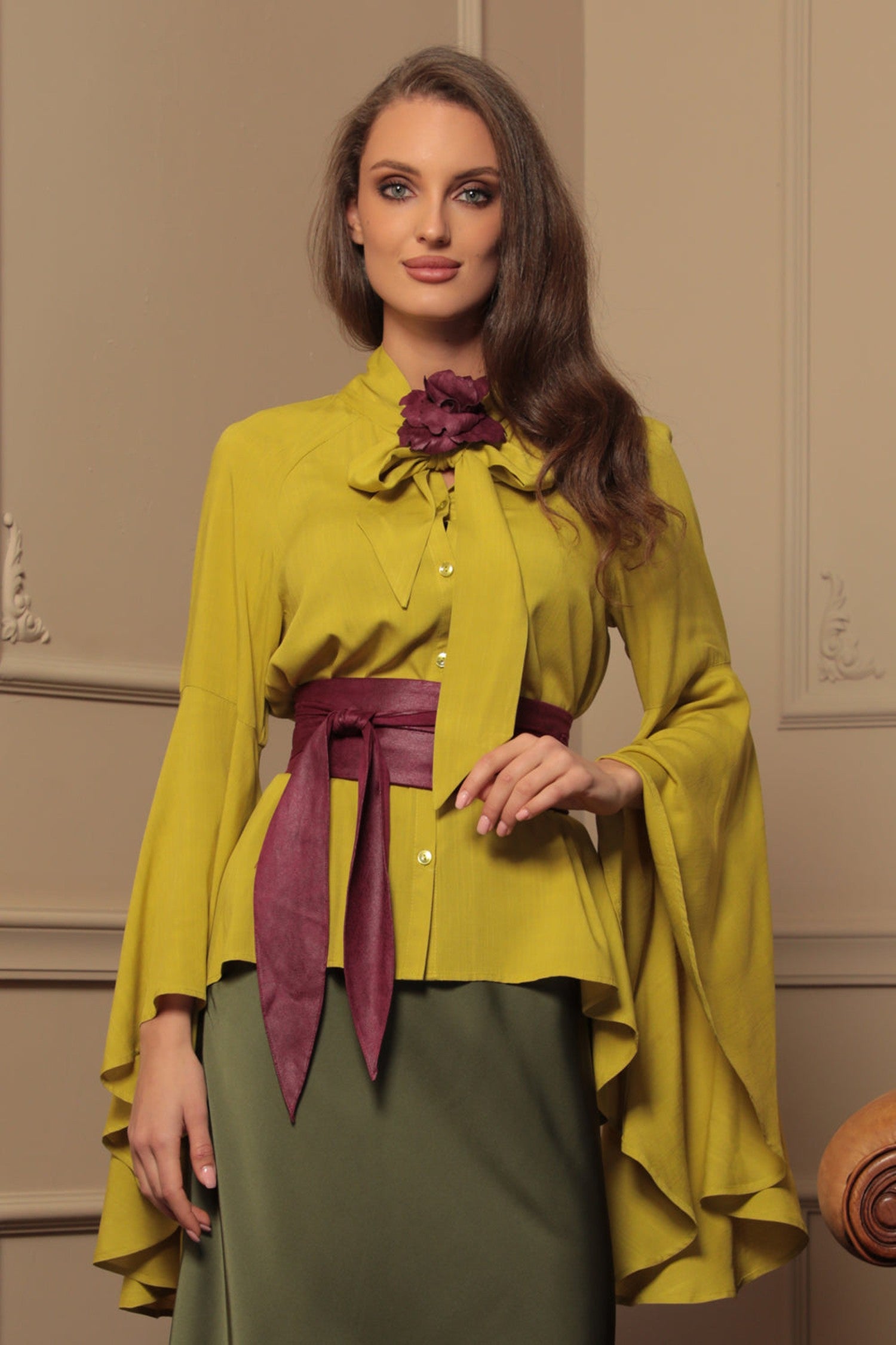 КОЛАН ОТ ВЕЛУР В БОРДО - ESSENTIALS