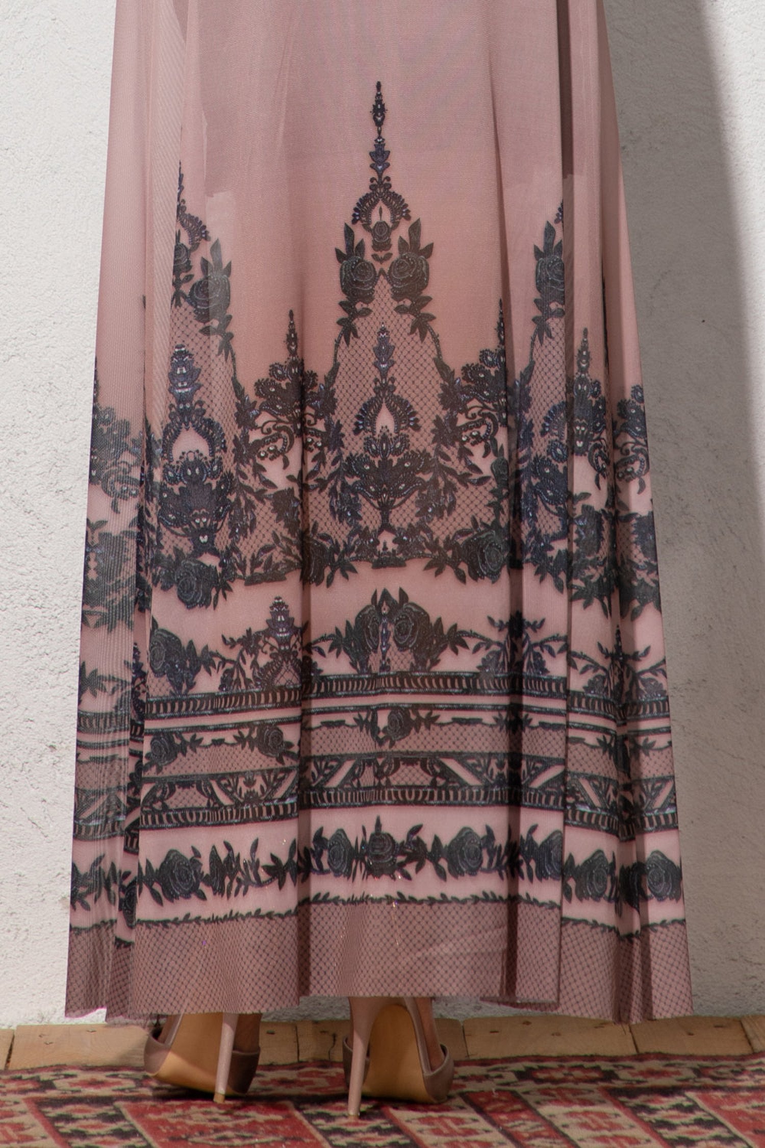 MESH MAXI DRESS WITH BARE BACK - GRAFFITI POWDER