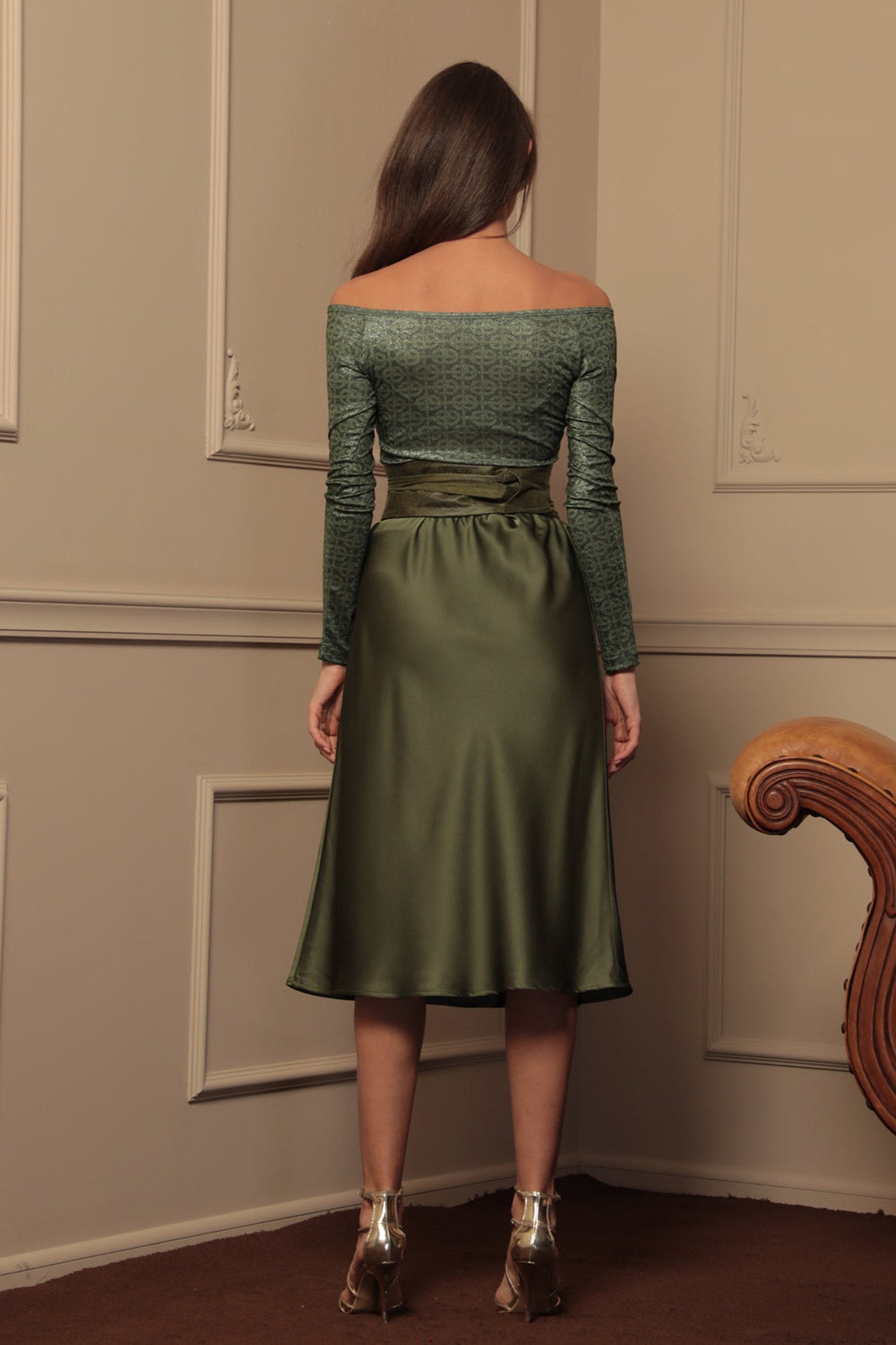 ПОЛА ОТ АЦЕТАТНА КОПРИНА В ЗЕЛЕНО - ESSENTIALS