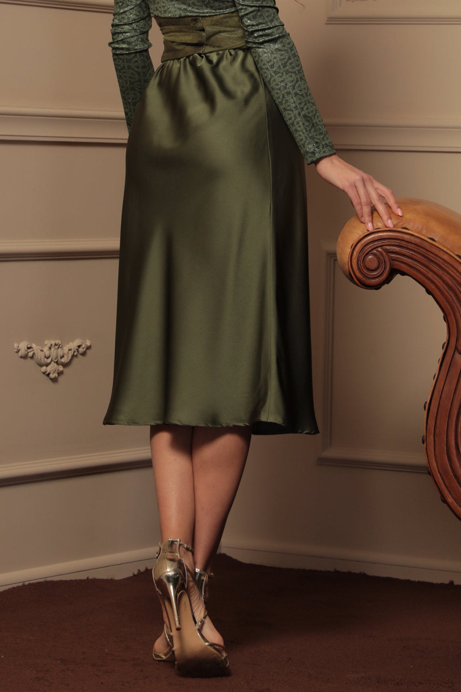 ПОЛА ОТ АЦЕТАТНА КОПРИНА В ЗЕЛЕНО - ESSENTIALS