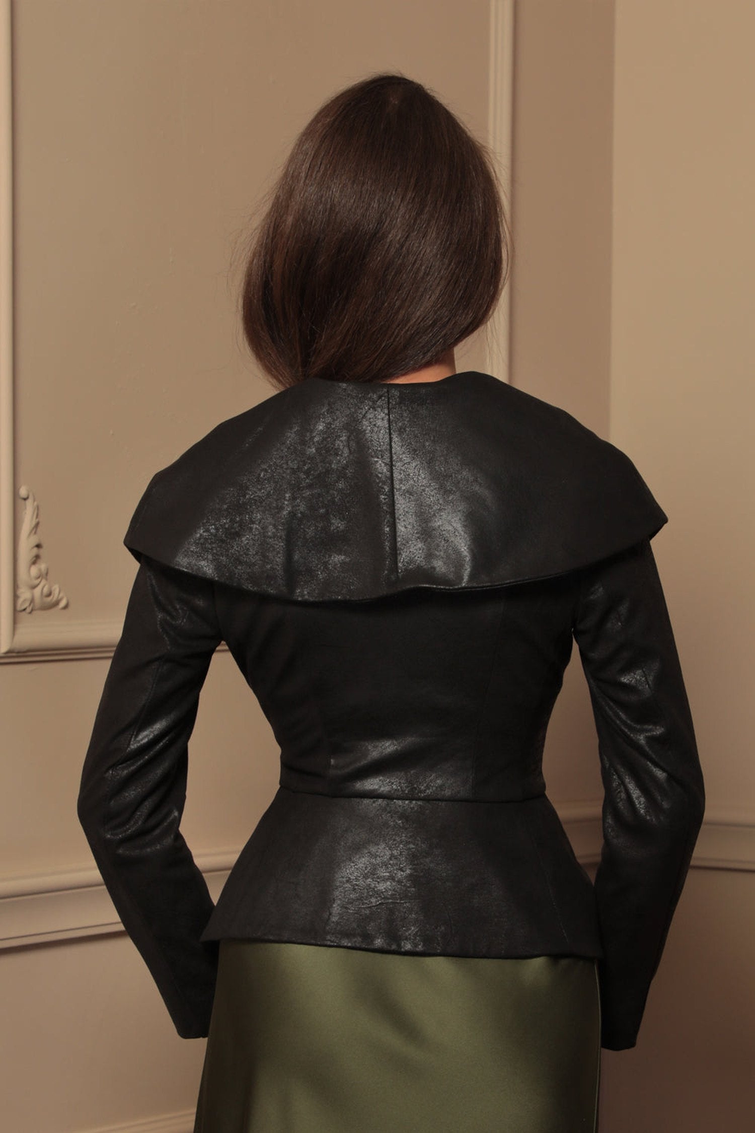 БЛЕЙЗЕР С ШАЛ ЯКА  ОТ ВЕЛУР В ЧЕРНО - ESSENTIALS