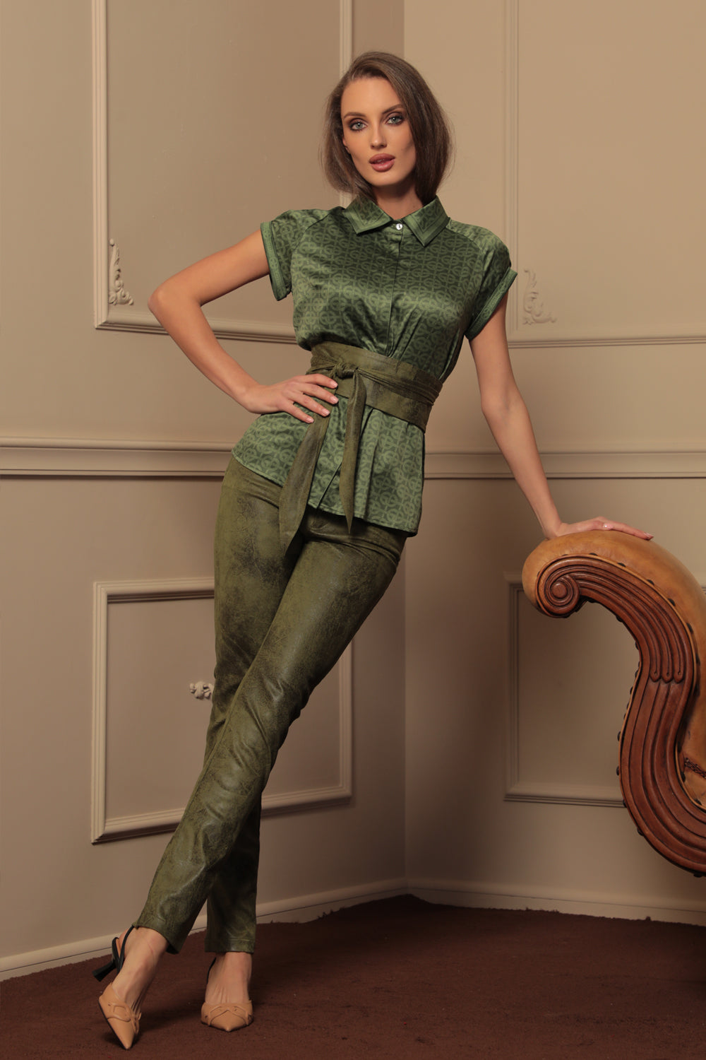 РИЗА С РЕГЛАН РЪКАВ - EMERALD GREEN LOGO