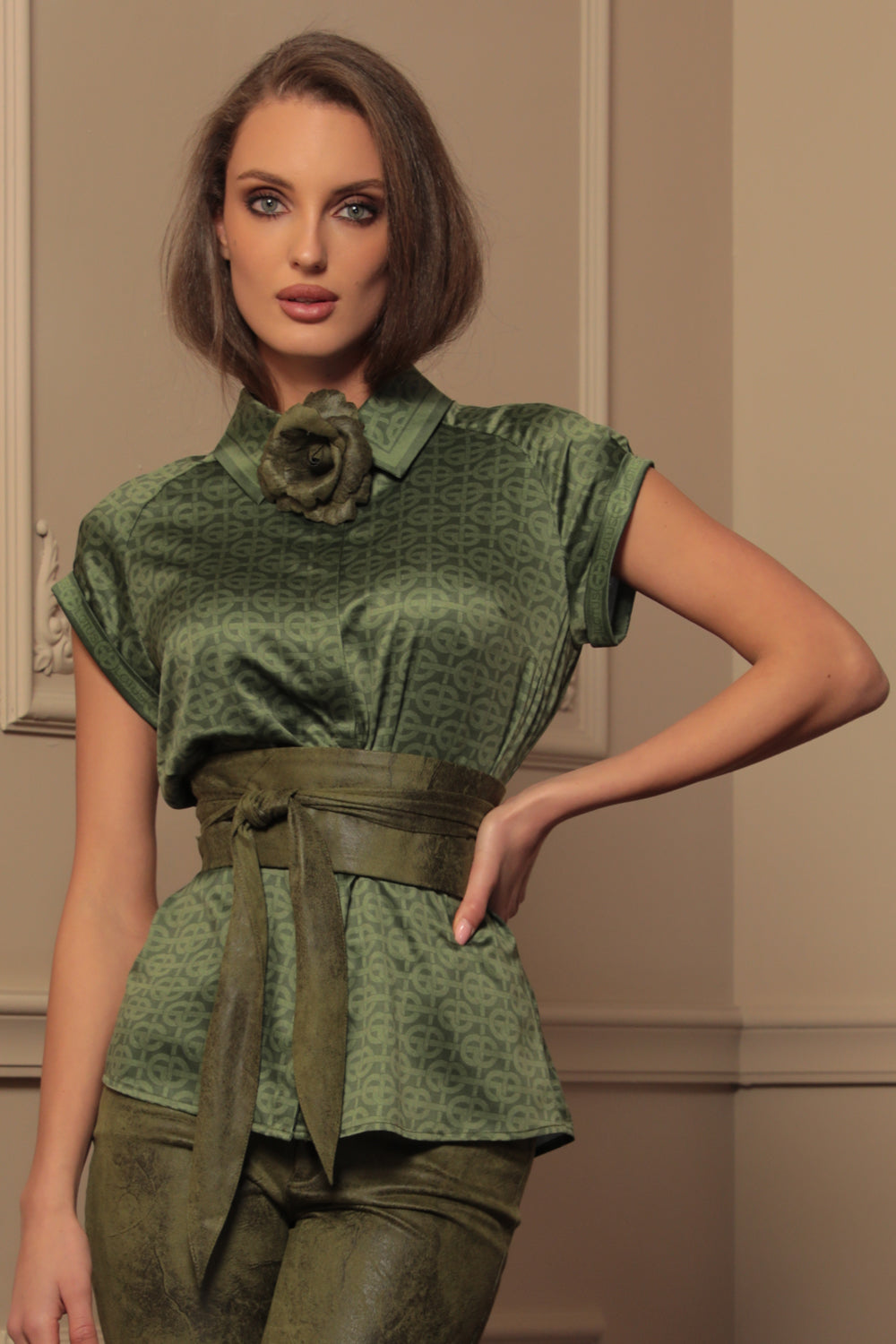 РИЗА С РЕГЛАН РЪКАВ - EMERALD GREEN LOGO