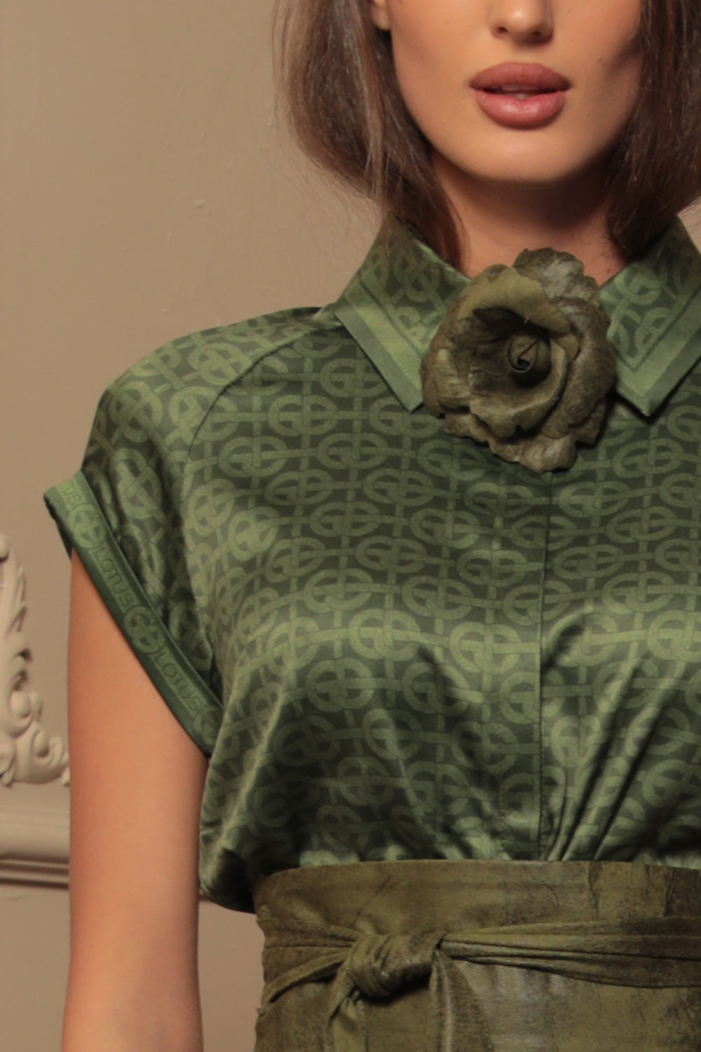 РИЗА С РЕГЛАН РЪКАВ - EMERALD GREEN LOGO