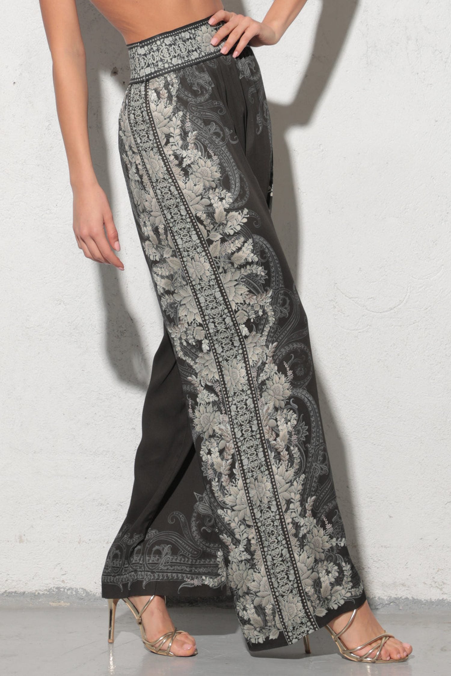 VISCOSE WIDE-LEG TROUSERS WITH ELASTIC WAIST – FROZEN LOTUS