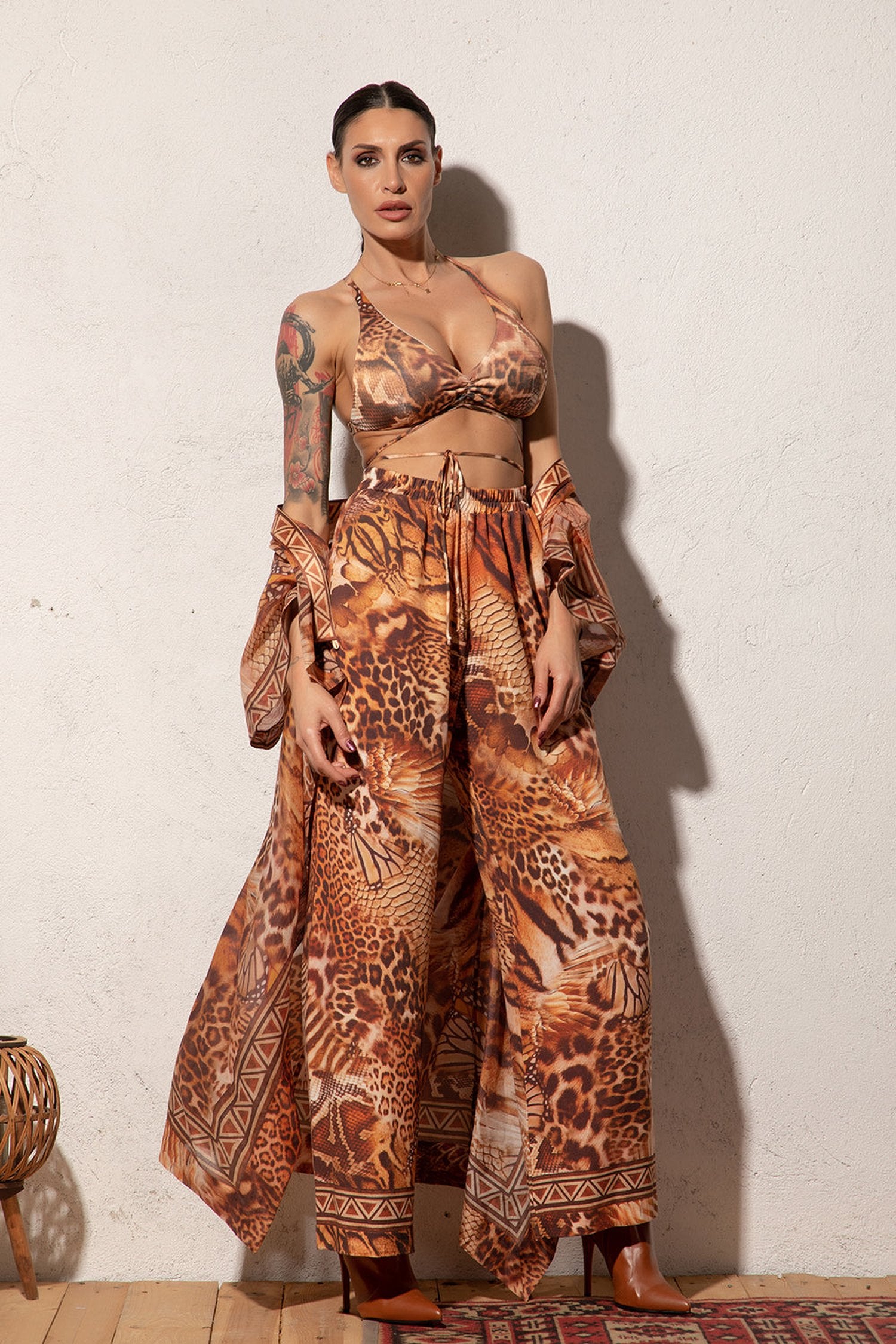 СВОБОДЕН ПАНТАЛОН С ДЖОБОВЕ ОТ ВИСКОЗА ТВИЛ - LEO SAND