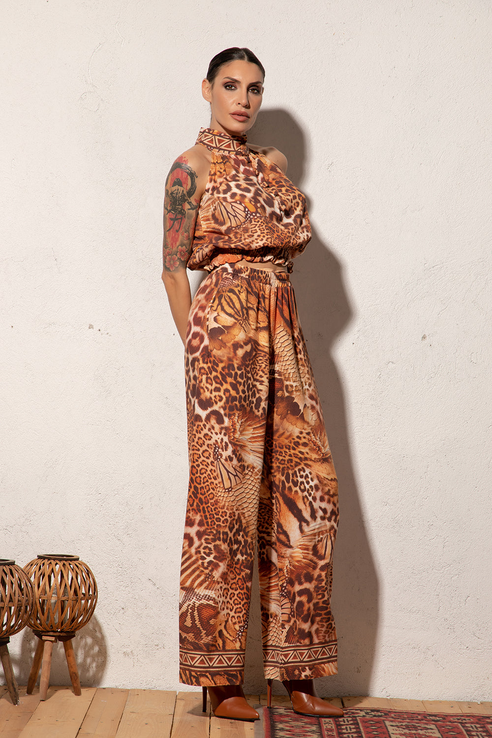 TWILL VISCOSE LOOSE FIT PANTS WITH POCKETS - LEO SAND