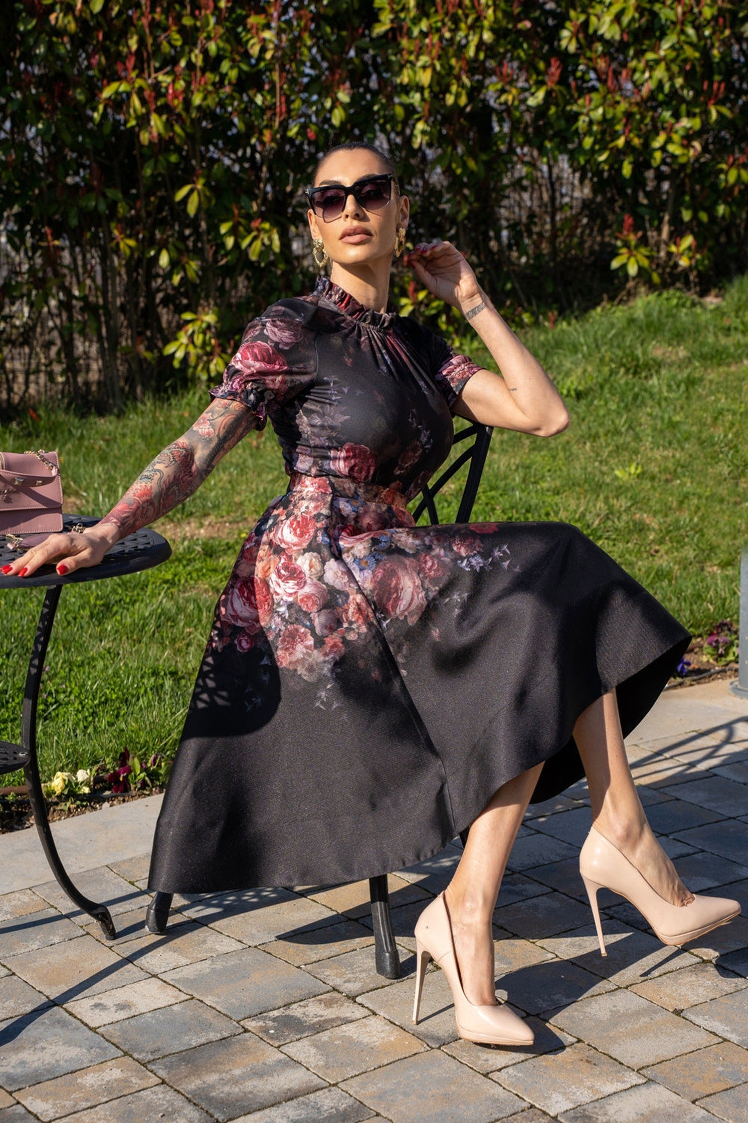 РАЗКРОЕНА ПОЛА - VINTAGE FLOWERS