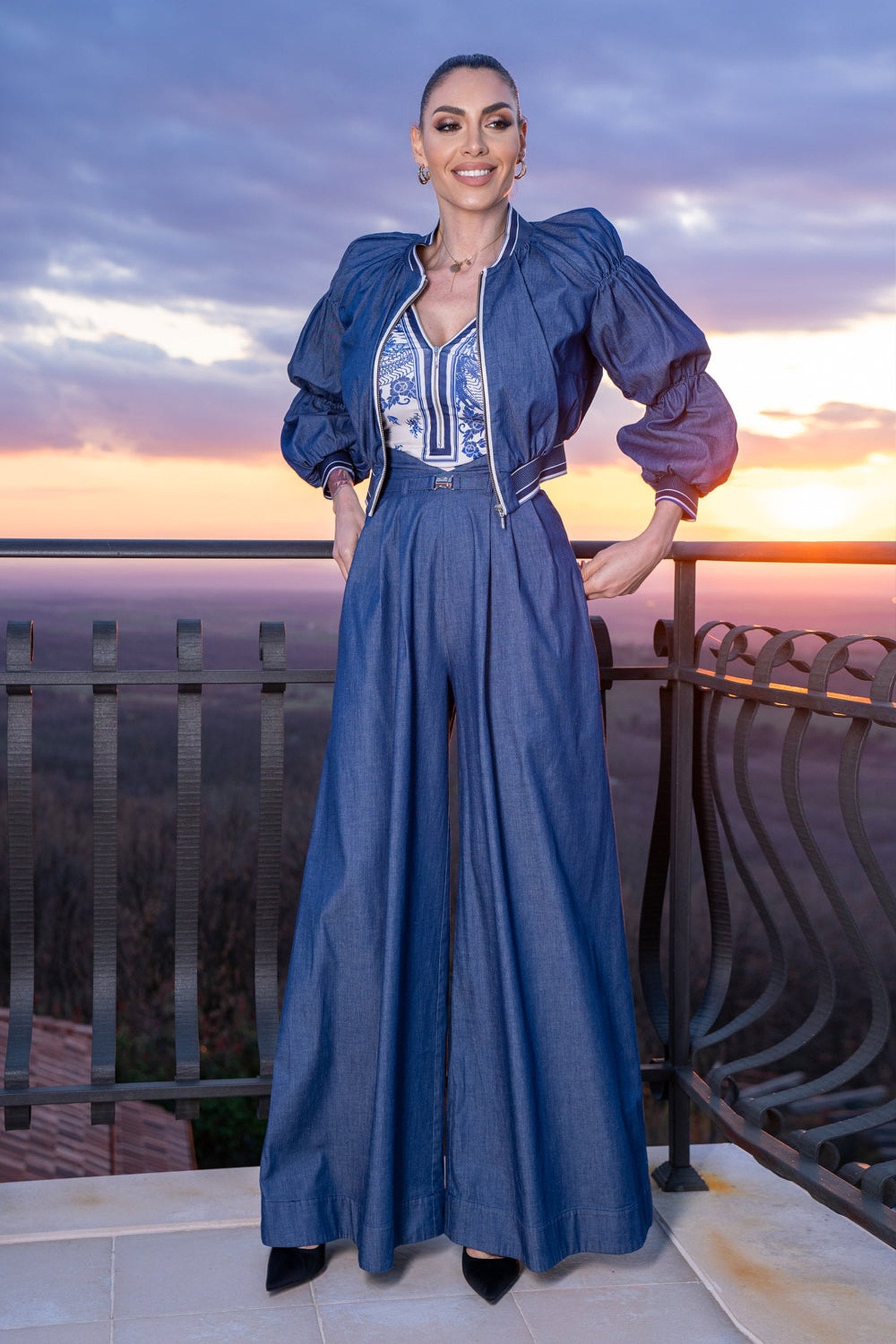 ДЕНИМНО ЯКЕ ТИП БОМБЪР - ESSENTIALS