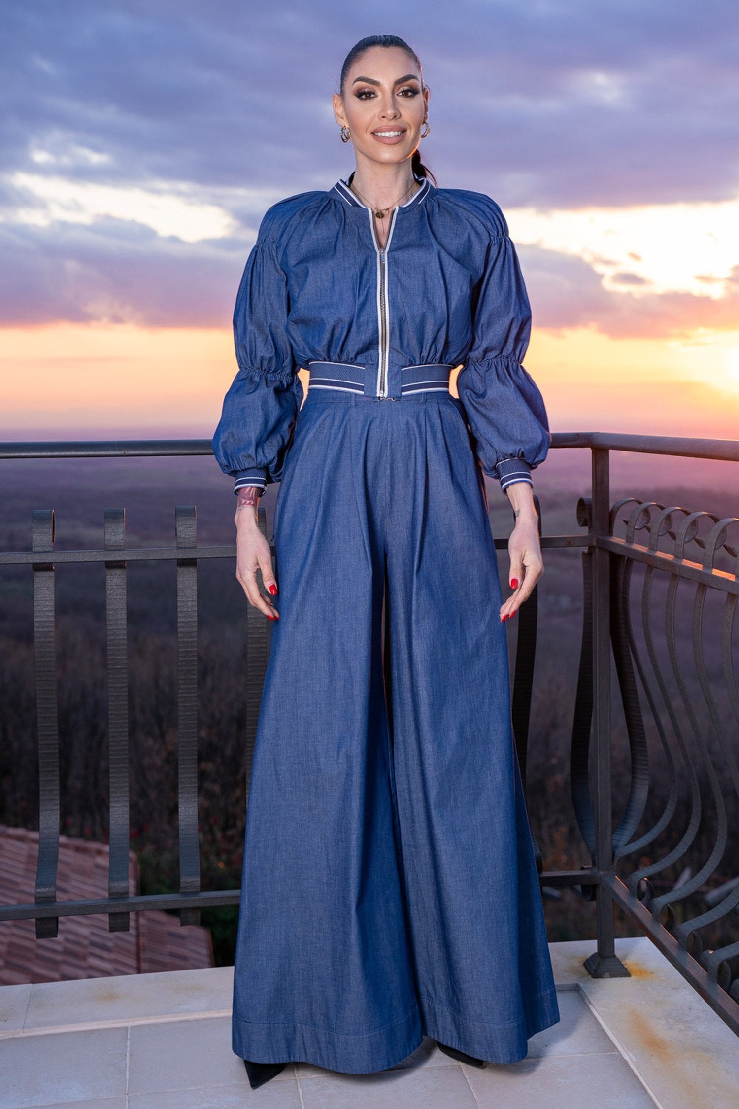 ДЕНИМНО ЯКЕ ТИП БОМБЪР - ESSENTIALS