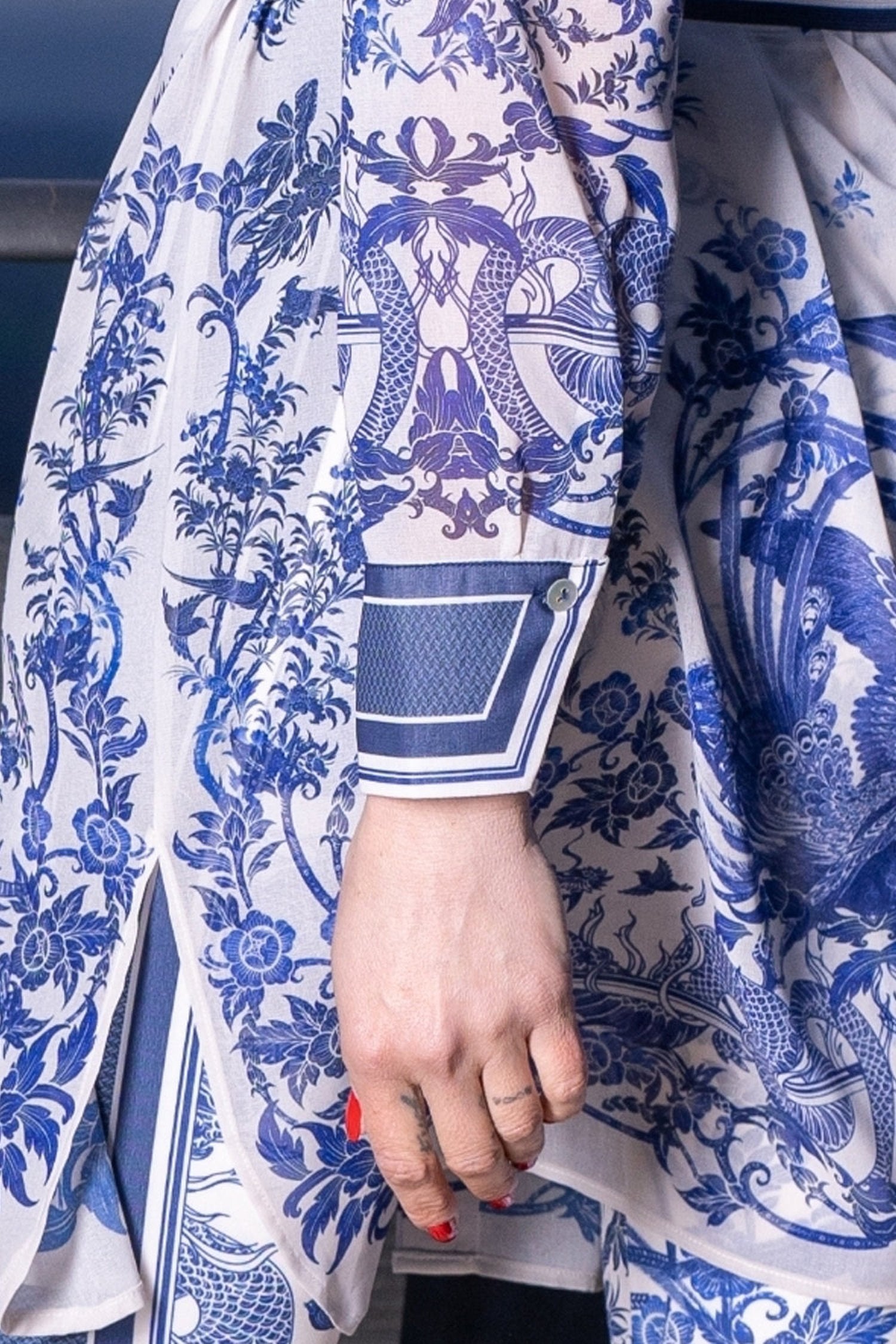 ДЪЛГА РИЗА ОТ ВИСКОЗА С КОПРИНА - ASIA SKY