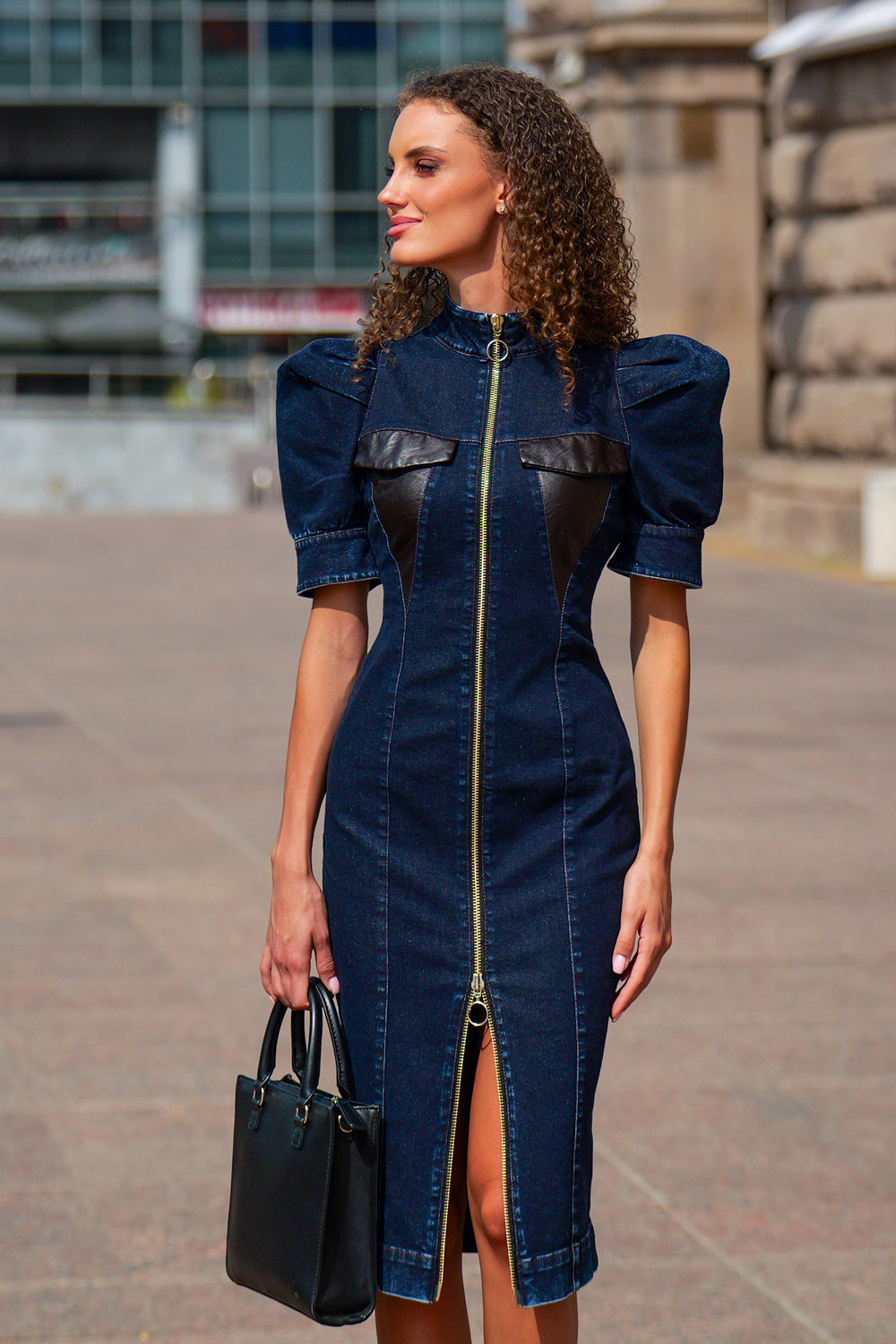 BUFFER SLEEVE DRESS IN DENIM - ESSENTIALS JIORO РОКЛЯ С БУФАН РЪКАВ В ТЪМЕН ДЕНИМ - ESSENTIALS JIORO