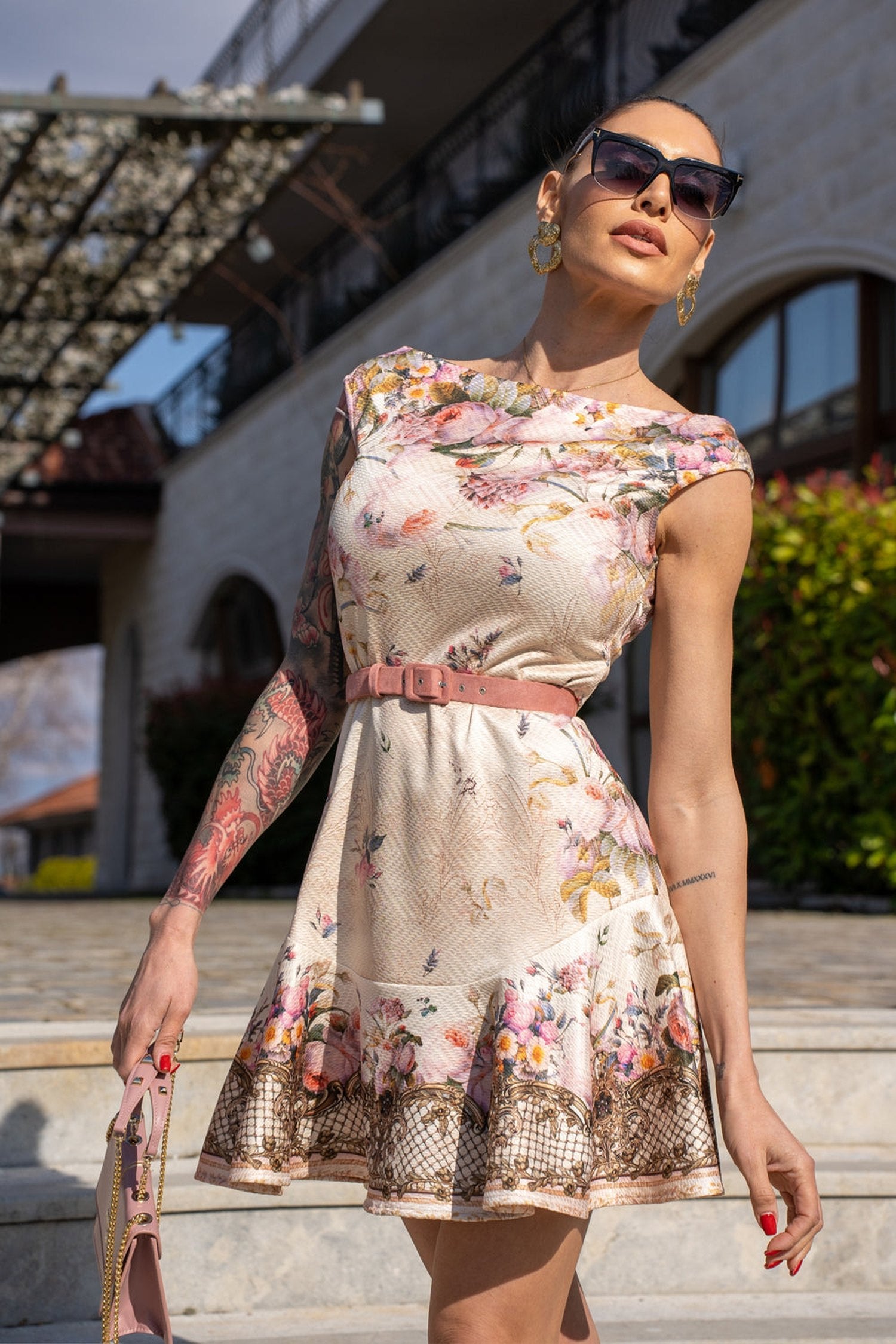 COQUETTISH DRESS - BAROQUE FLOWERS