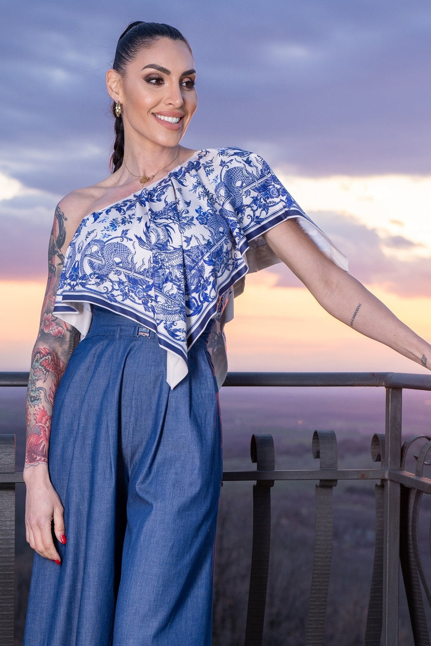 ELEGANT TOP WITH BARE SHOULDER - ASIA SKY