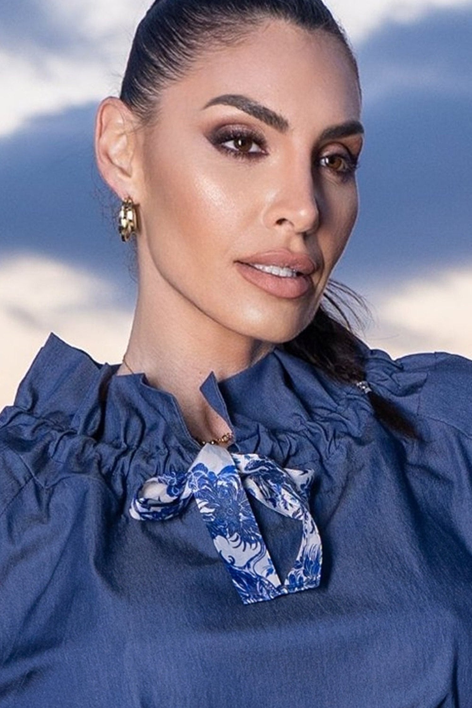 РИЗА С ЕФЕКТНА ЯКА - ASIA SKY