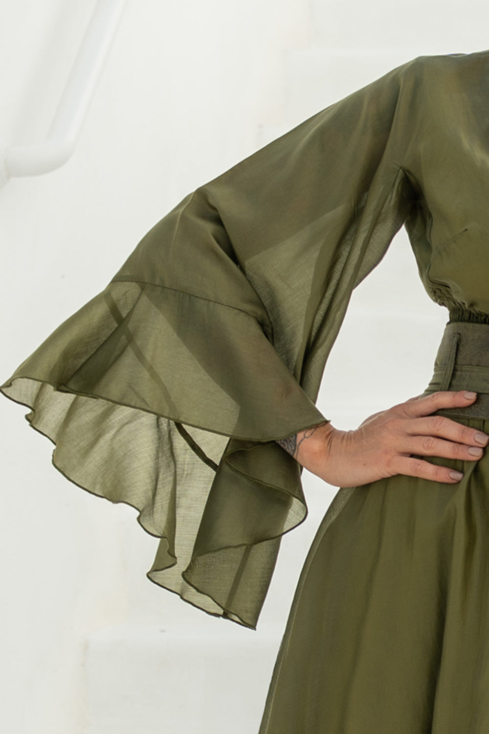 КЪСА РОКЛЯ ОТ ЛИОЦЕЛ С ШИРОК РЪКАВ В ЗЕЛЕНО - ESSENTIALS