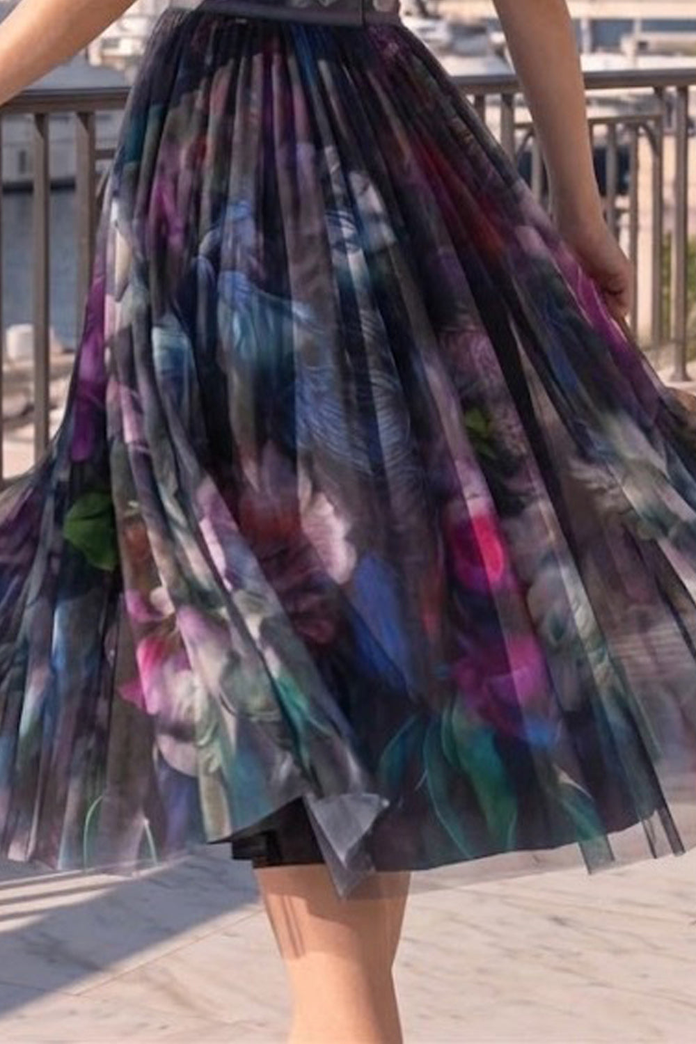 MESH SKIRT WITH ELASTIC WAIST AND VISCOSE LINING - PEONIES JIORO ПОЛА ОТ МРЕЖА С ЕЛАСТИЧЕН КОЛАН И ВИСКОЗНА ПОДПЛАТА - PEONIES JIORO