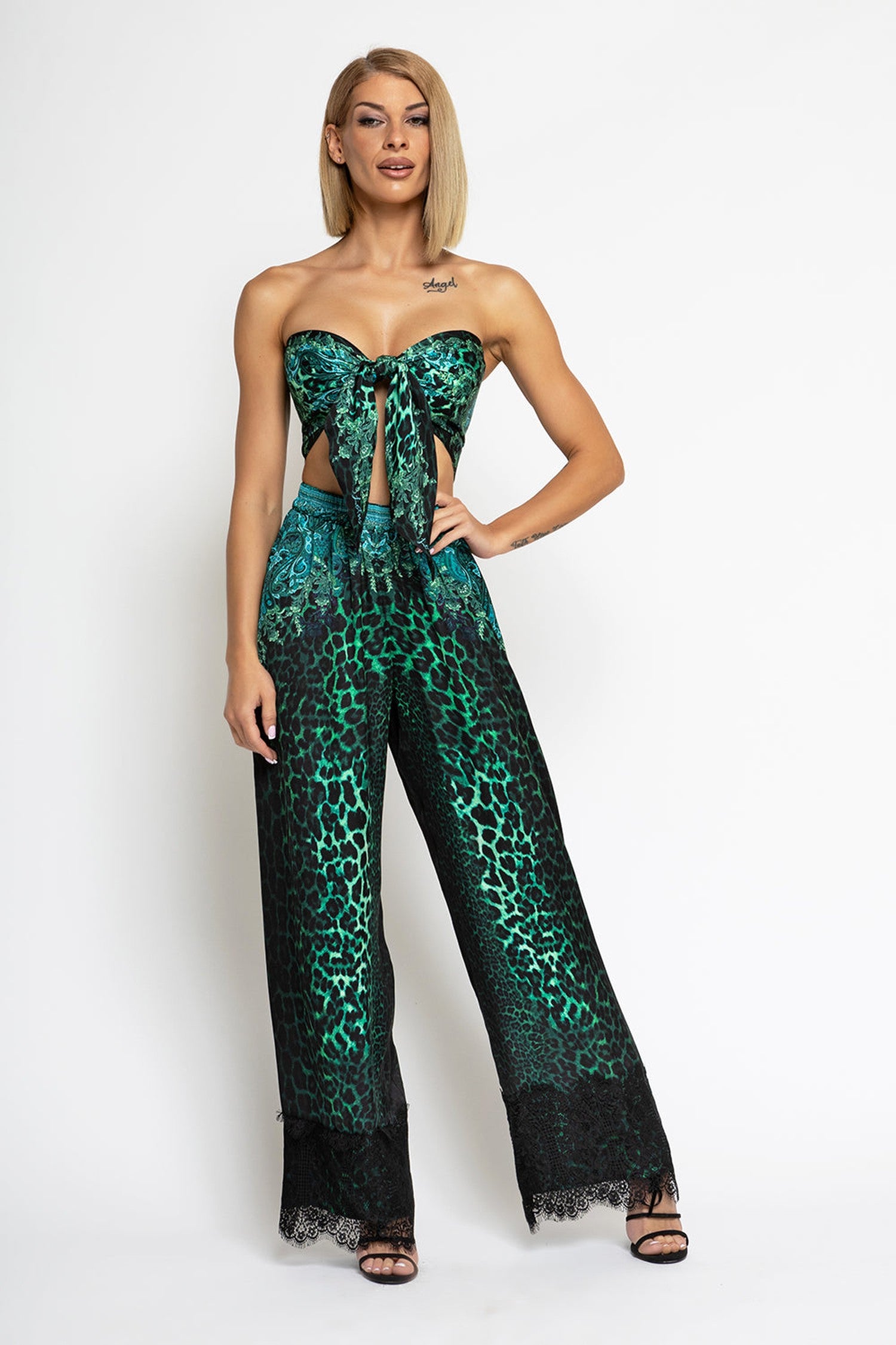 СВОБОДЕН ПАНТАЛОН ОТ ЛЪСКАВА ВИСКОЗА - LEO NEON GREEN