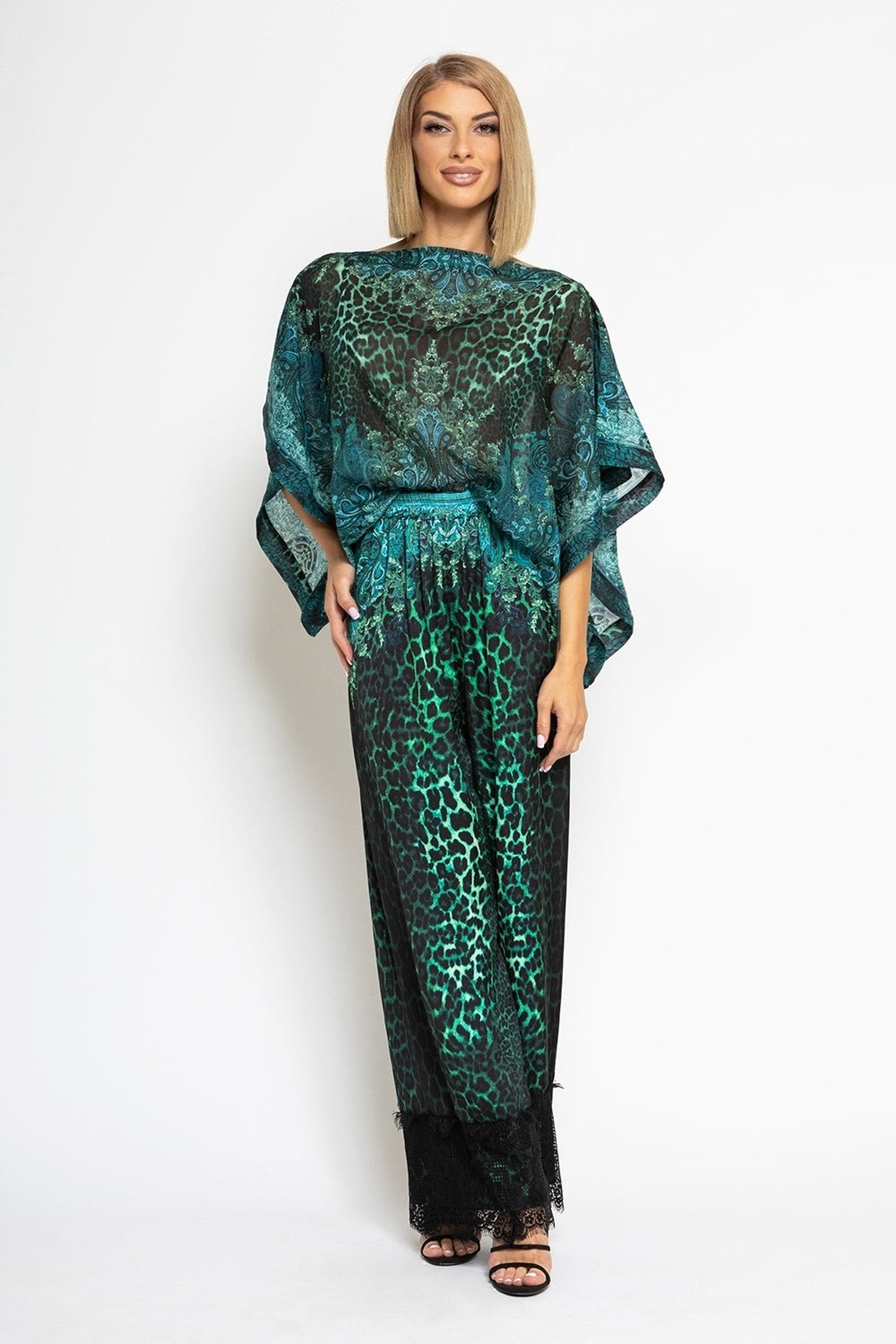 СВОБОДЕН ПАНТАЛОН ОТ ЛЪСКАВА ВИСКОЗА - LEO NEON GREEN