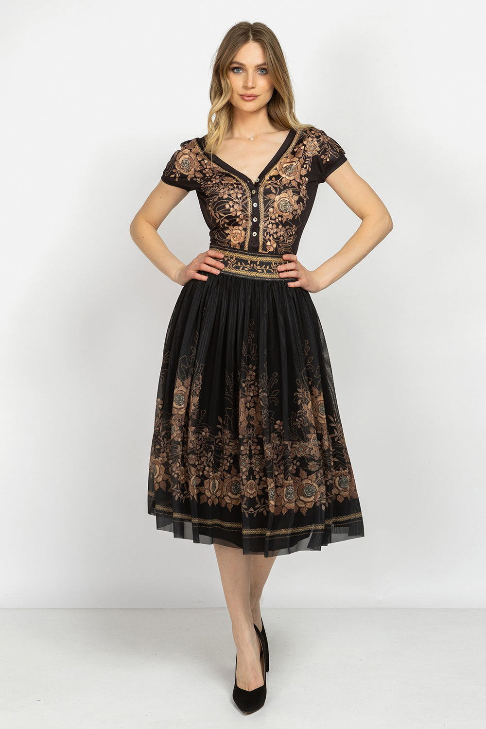 BASIC TOP WITH DEEP V-NECK AND BUTTONS - GOLDEN ROSES
