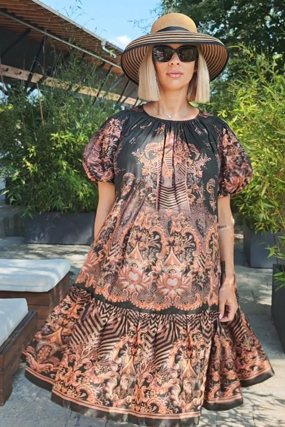 VISCOSE SATIN DRESS WITH PUFF SLEEVES - GOLDEN STRIPES