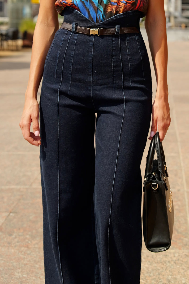 ДЕНИМЕН ПАНТАЛОН С ШИРОКИ КРАЧОЛИ И ВИСОКА ТАЛИЯ - ESSENTIALS