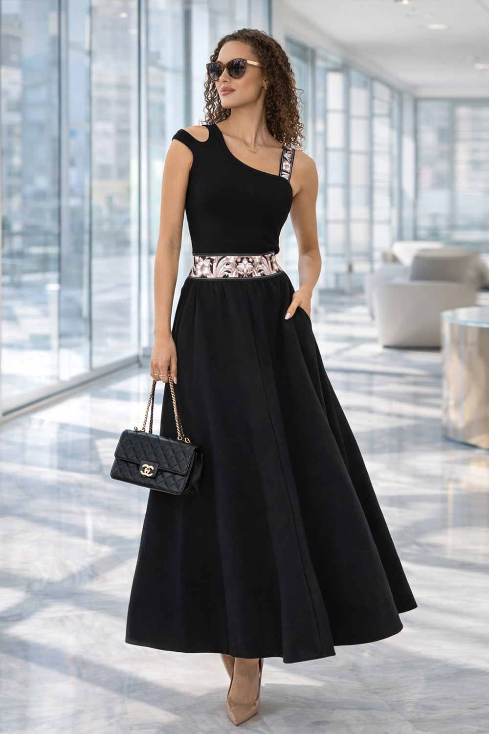 АСИМЕТРИЧЕН РИПСЕН ТОП В ЧЕРНО С ЛАСТИЧНА ПРЕЗРАМКА BAROQUE PEARL - ESSENTIALS