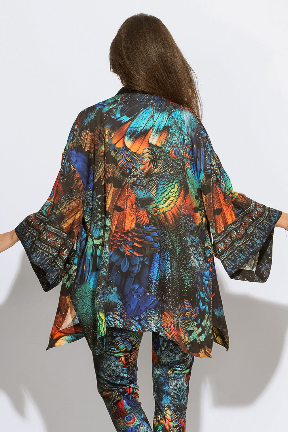 CROPPED VISCOSE KIMONO WITH ELASTIC BELT- AMAZONIA